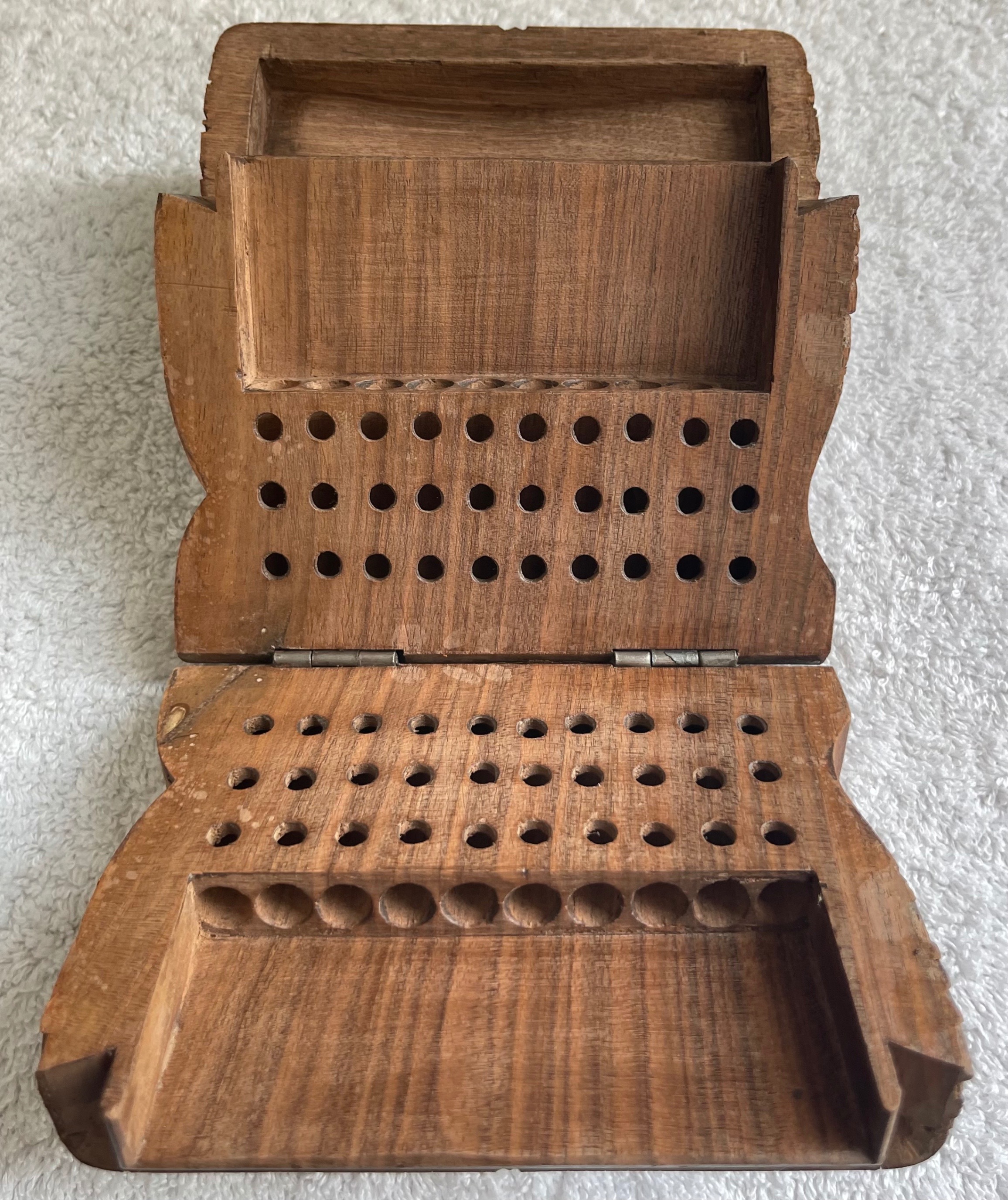 Vintage Kashmiri Hand-Carved Walnut Fish Cig Holder (Labeled) - photo 3