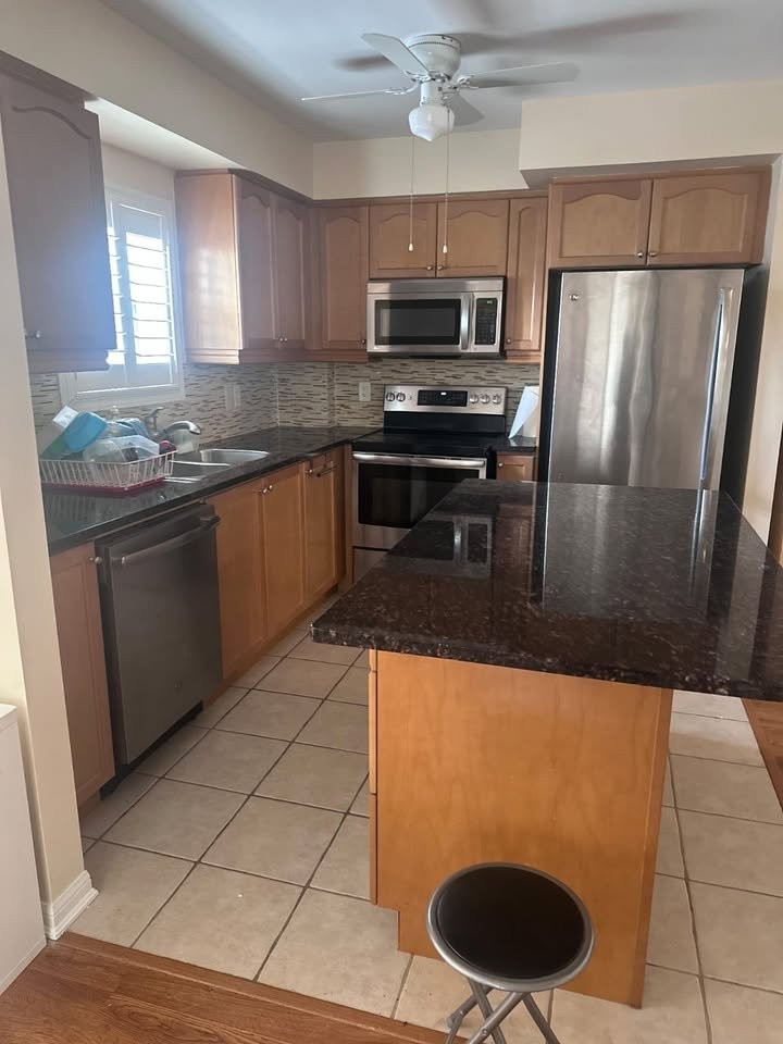 PRIVATE ROOM AVAILABLE JUNE 15, 2026 - photo 2
