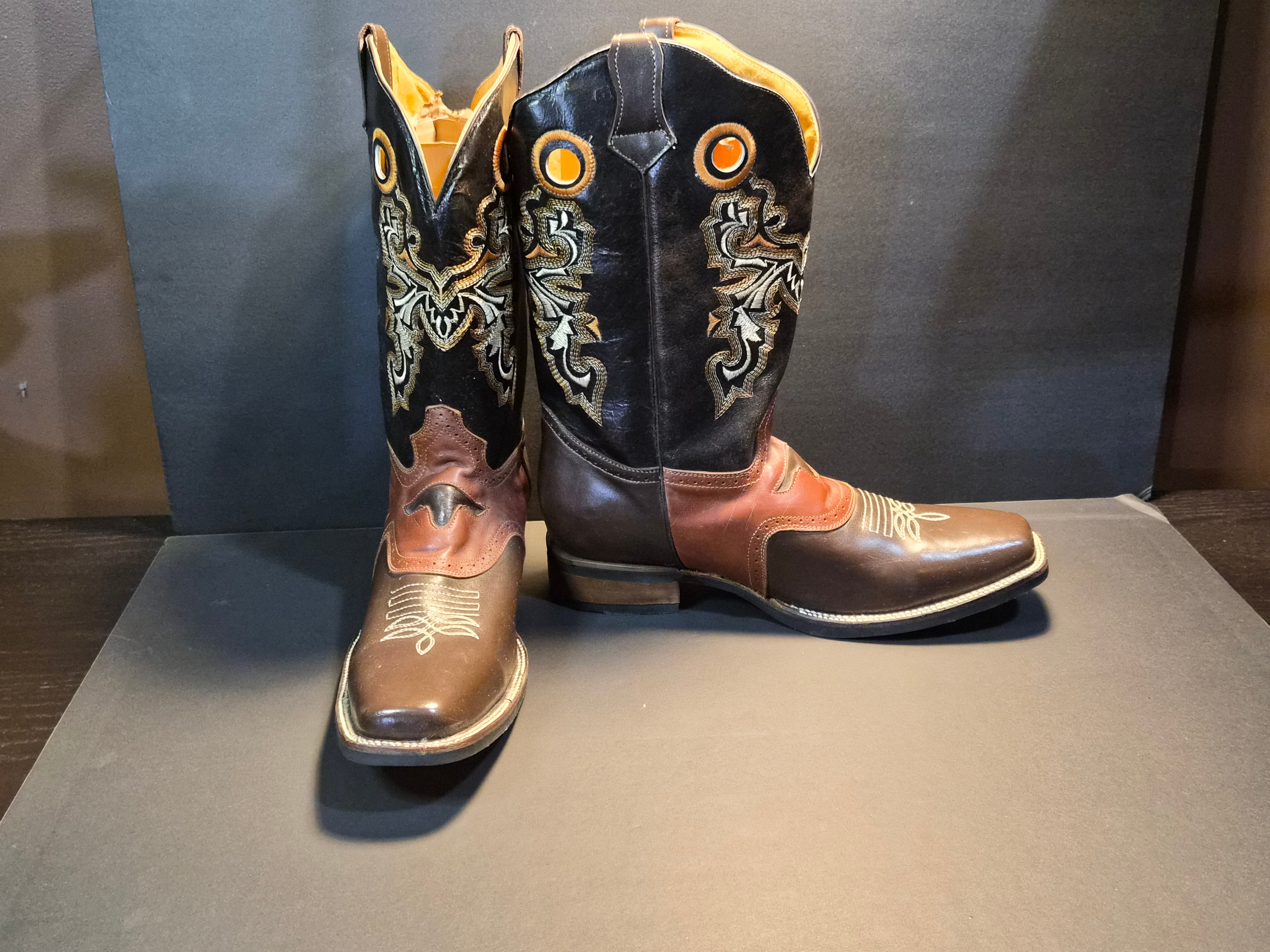 Size 17 Western Cowboy Boots