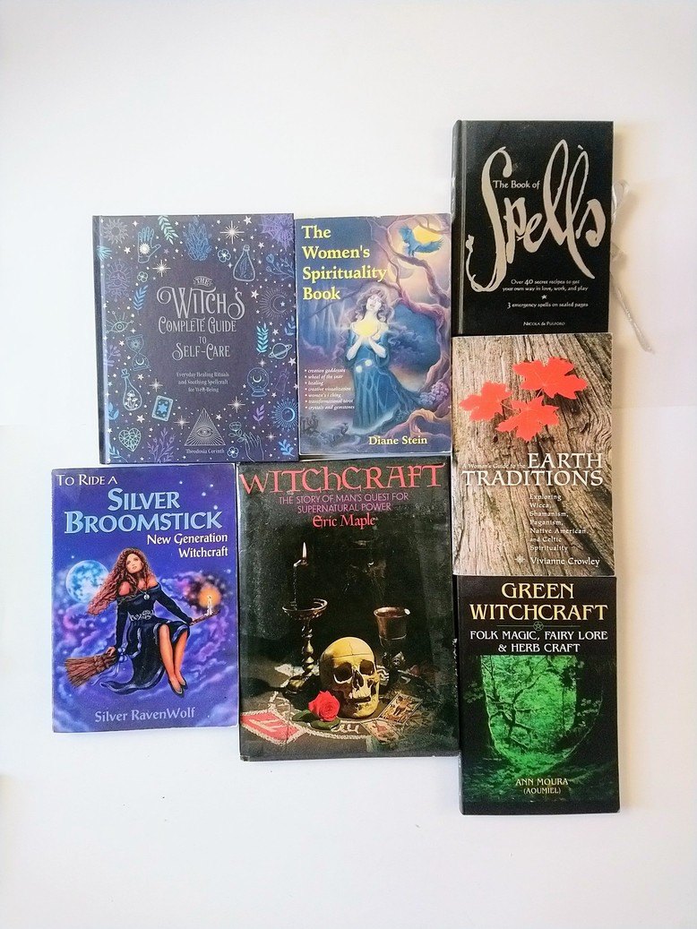 Witch / Spirituality books!