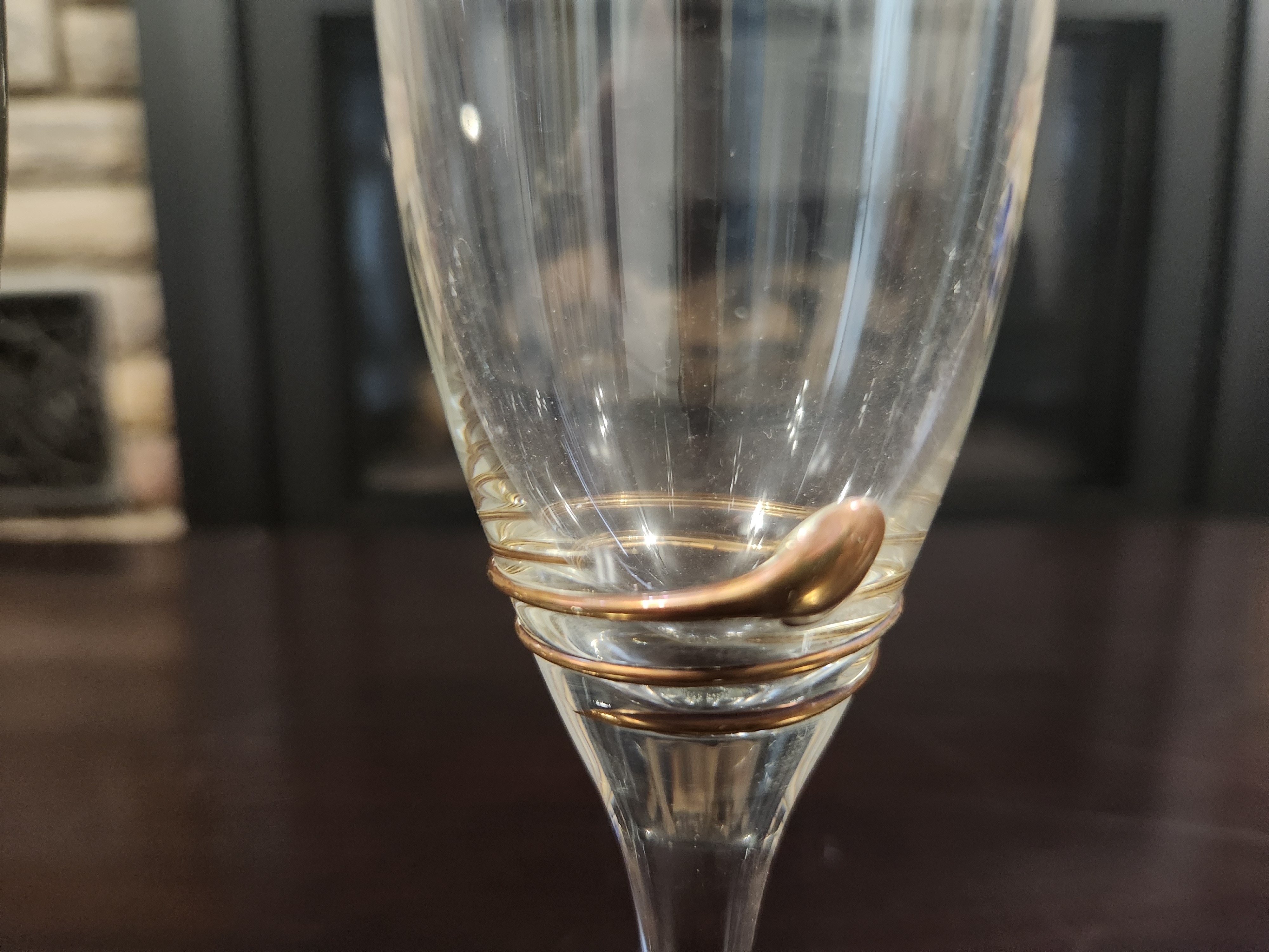 Set of 4 champagne flutes with bronze embellishment - photo 2