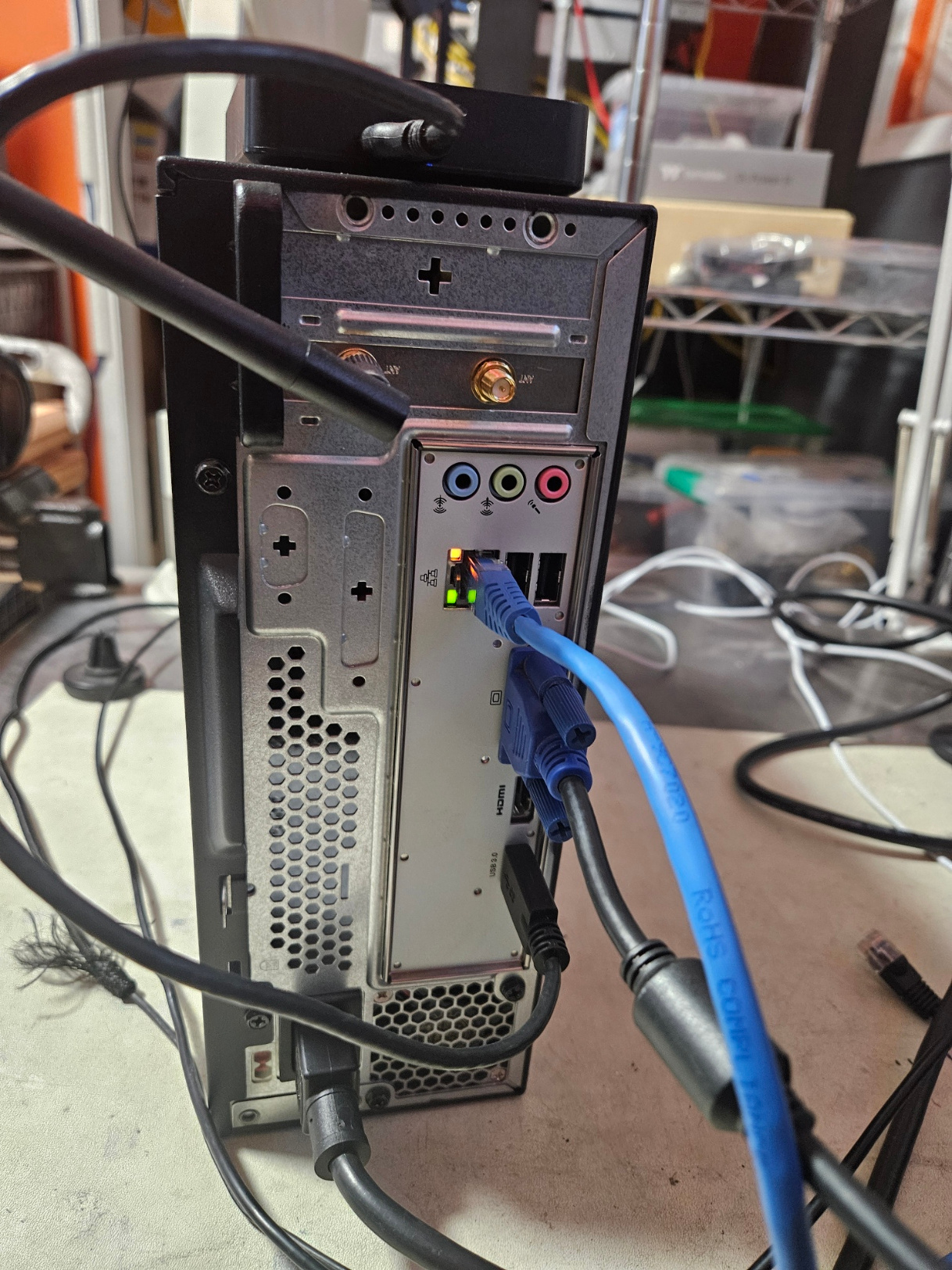 Acer Aspire AXC-603-ER12 Compact Desktop PC - photo 2