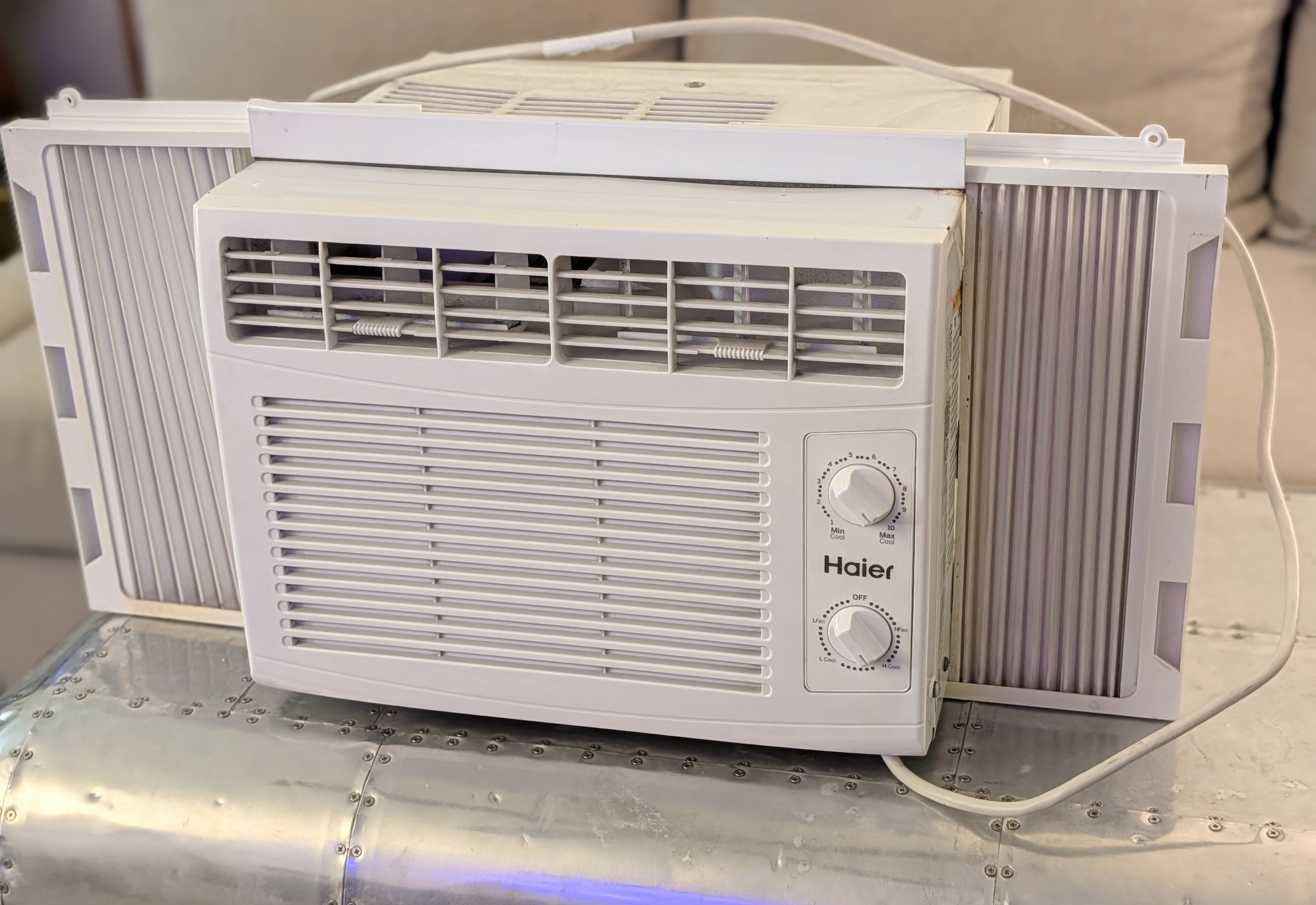 Haier 5,000 BTU Window Air Conditioner Works Great, blows Cold!