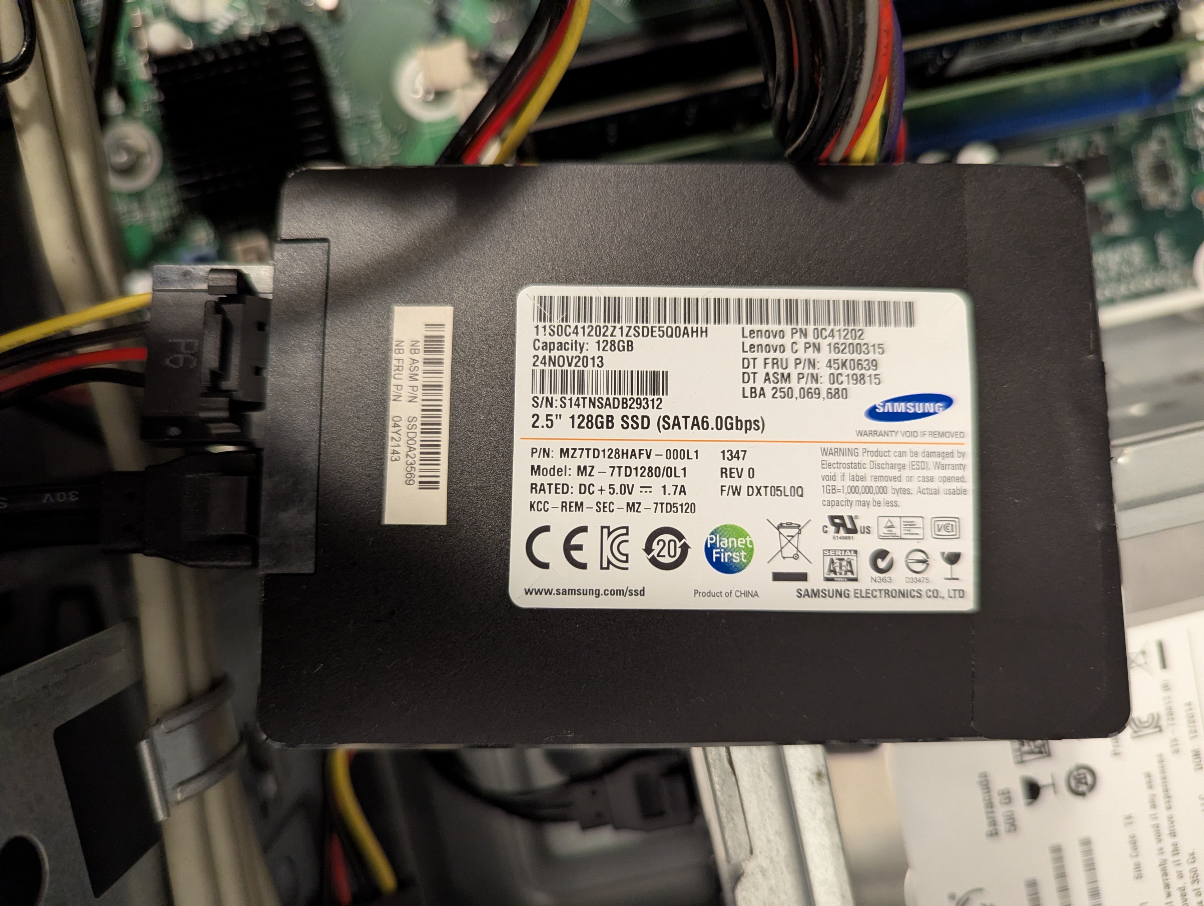 HP PC - AMD A10 | 6GB|  128GB SSD + 500GB HDD | Runs Windows 11 - photo 5