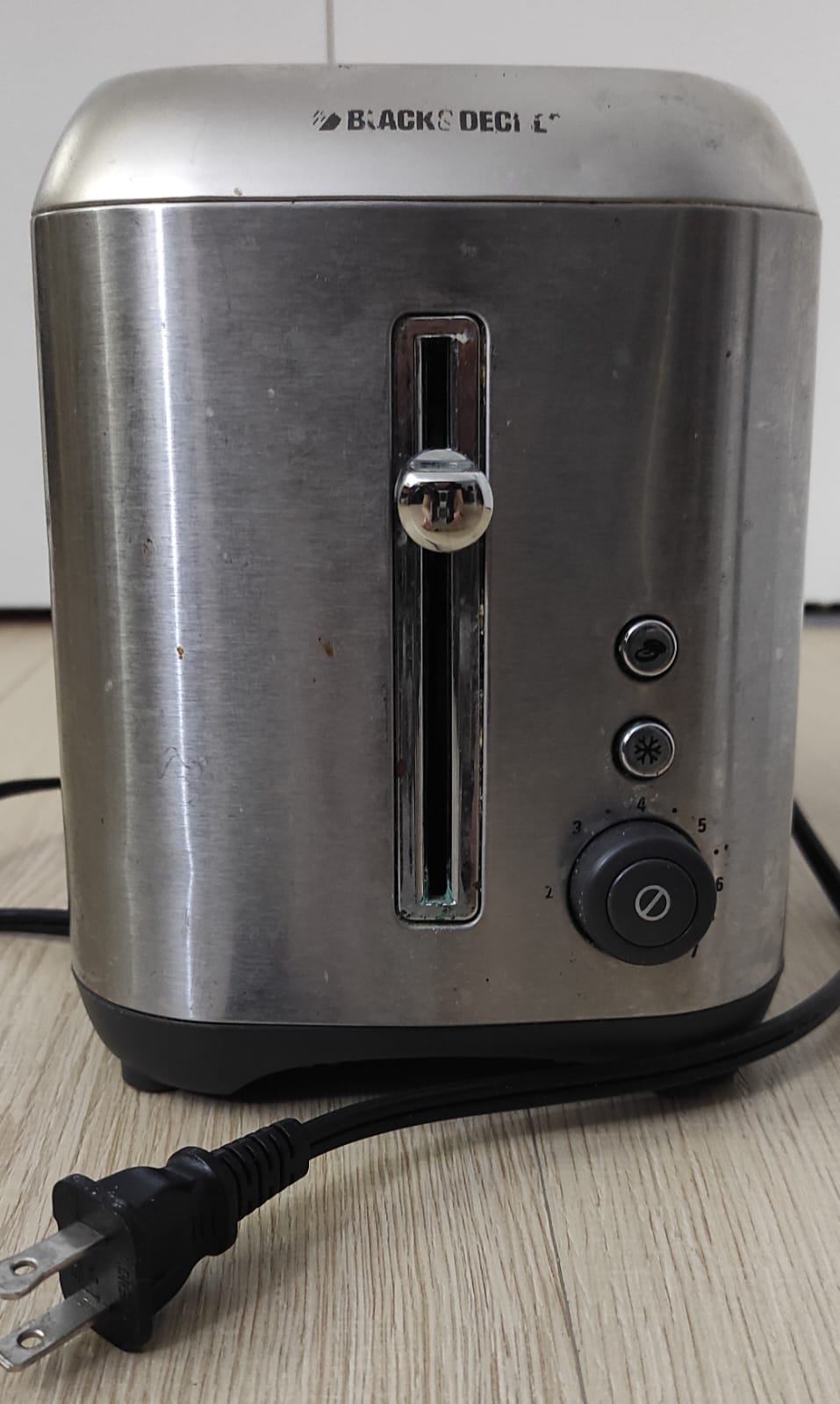 Black + Decker Toaster - photo 2