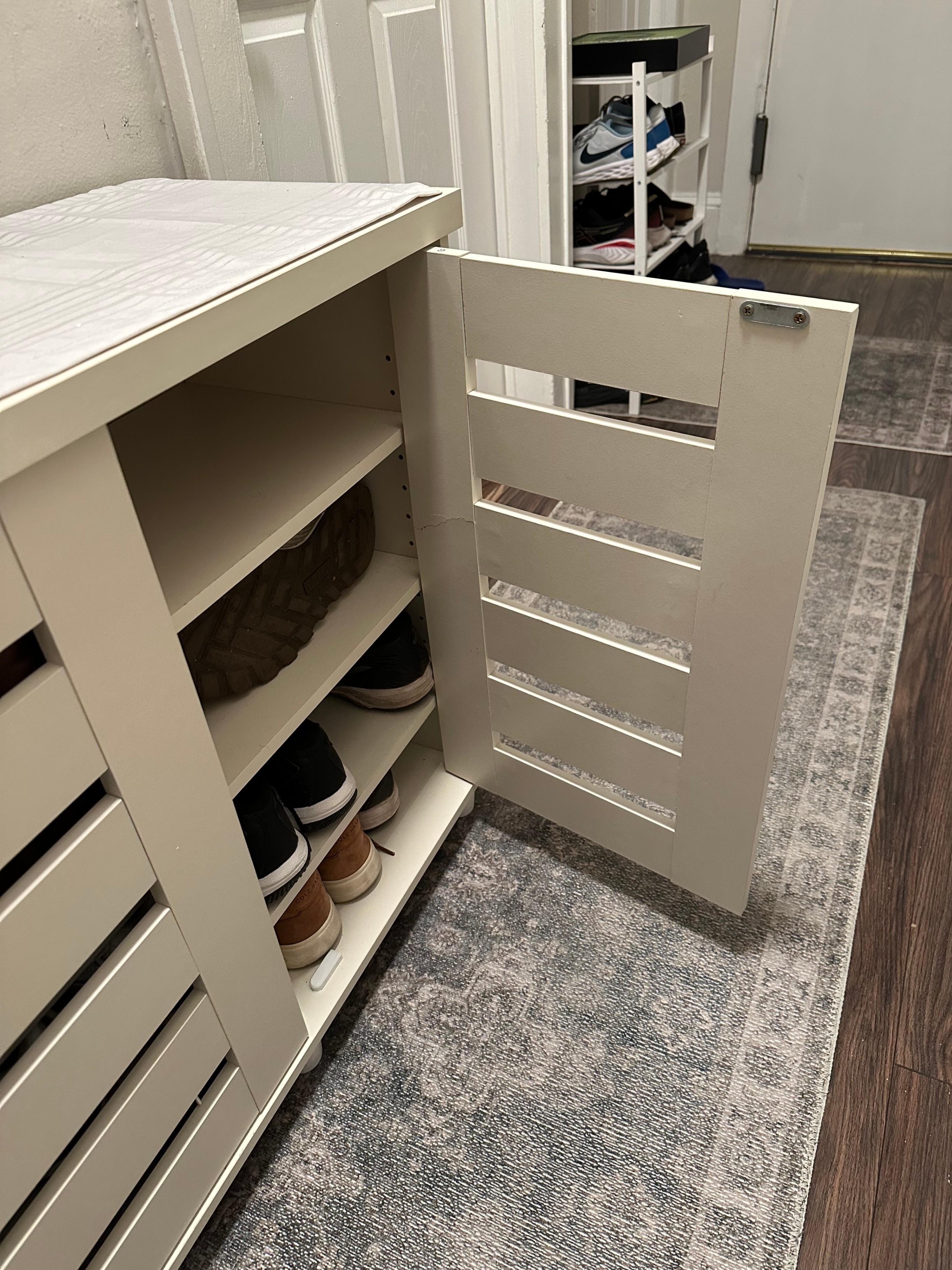Cream 3-Door Shoe Storage Cabinet – Entryway Bench/Console - photo 3