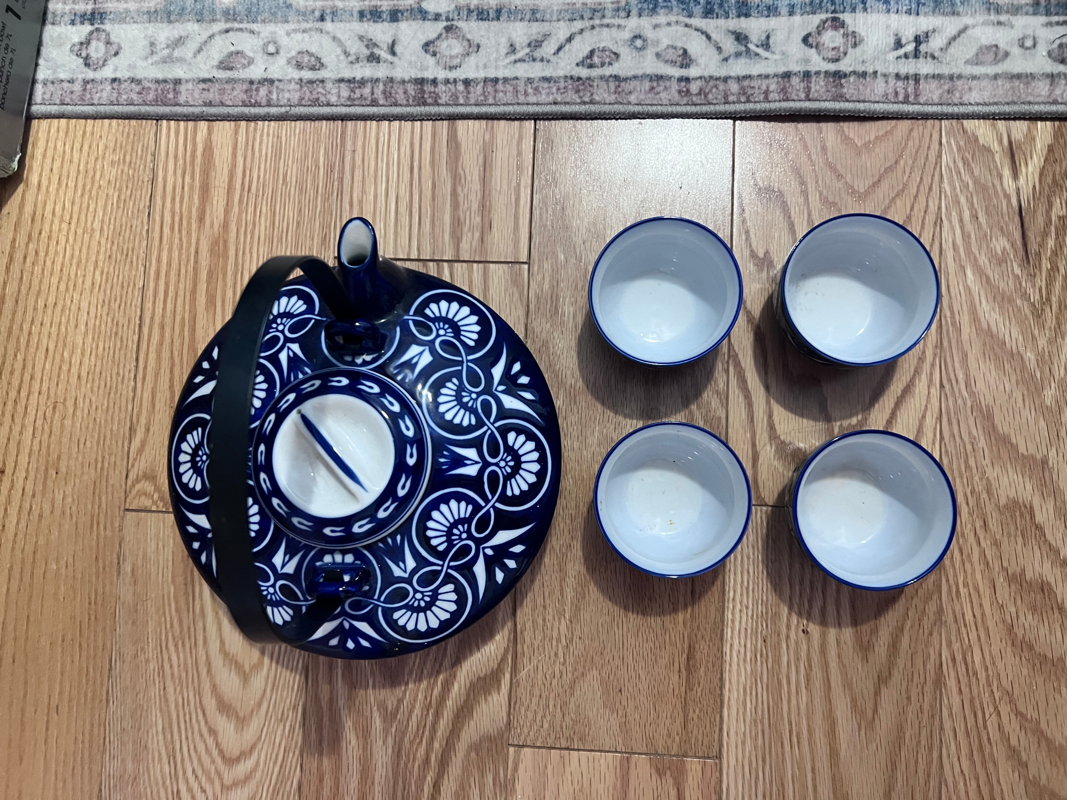 Blue and White Ceramic Teapot Set with 4 Cups - photo 2