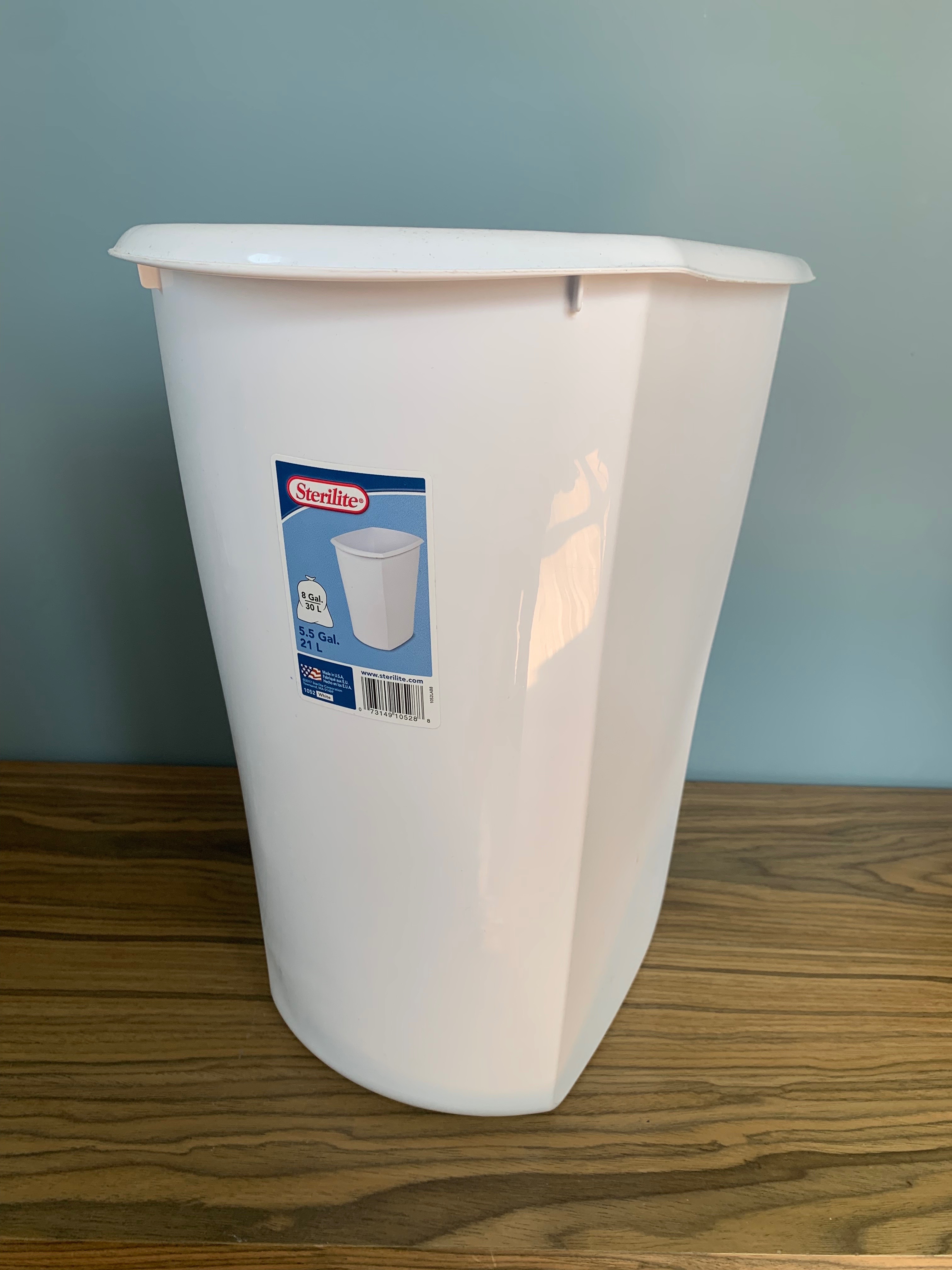 🗑️ Sterilite 21L Wastebasket — White