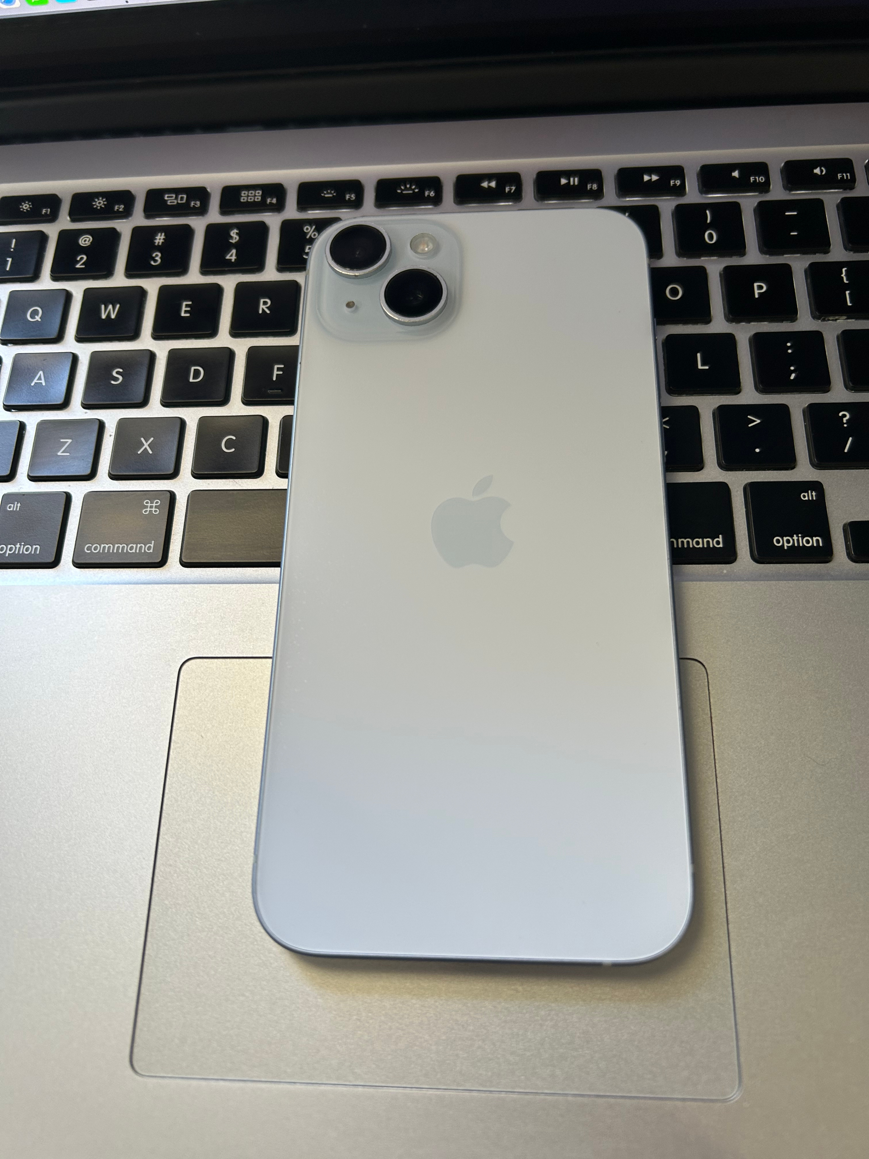 iPhone 15 Plus 128GB Unlocked - White
