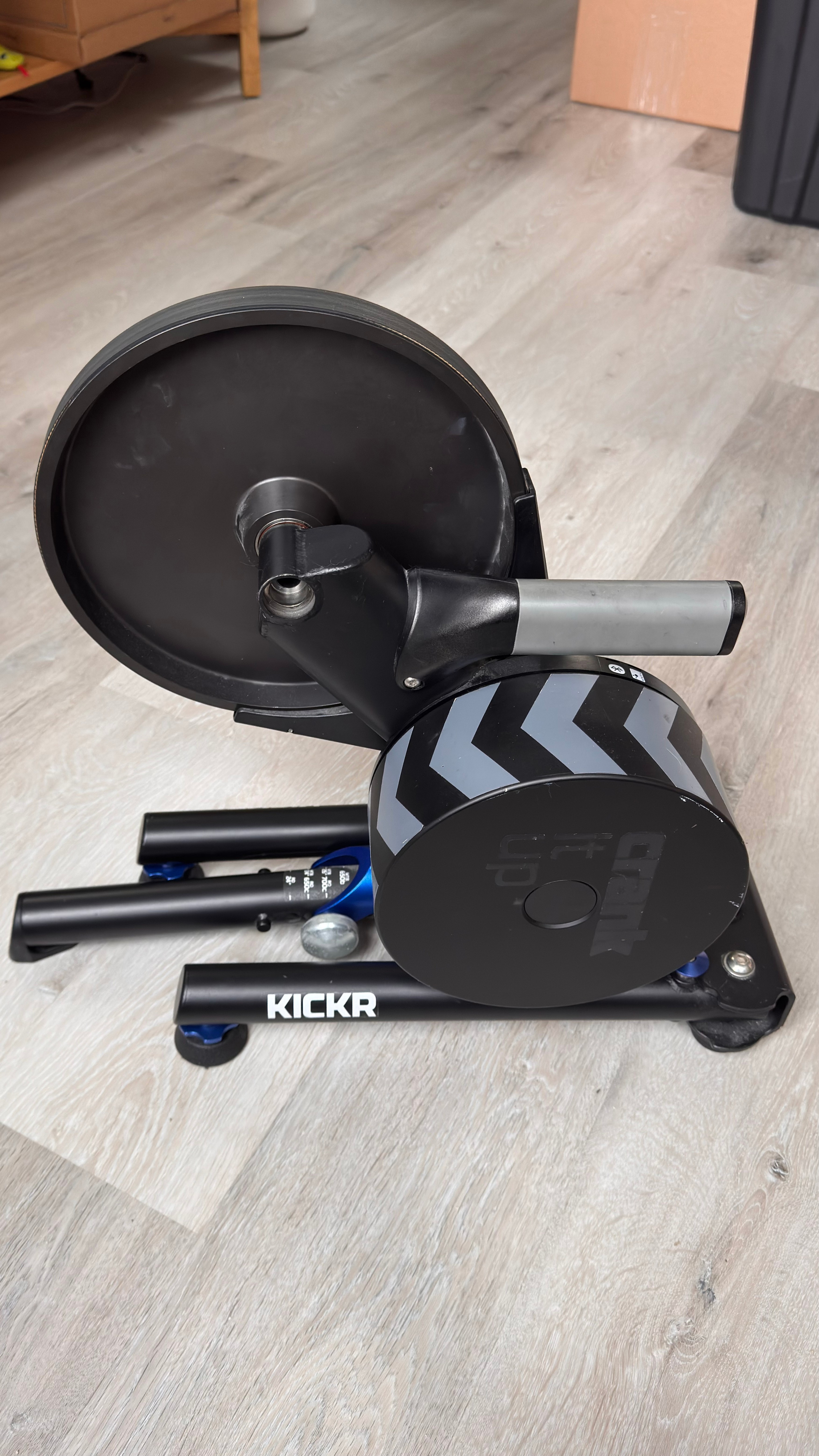 Wahoo KICKR V4 Smart Trainer - photo 3
