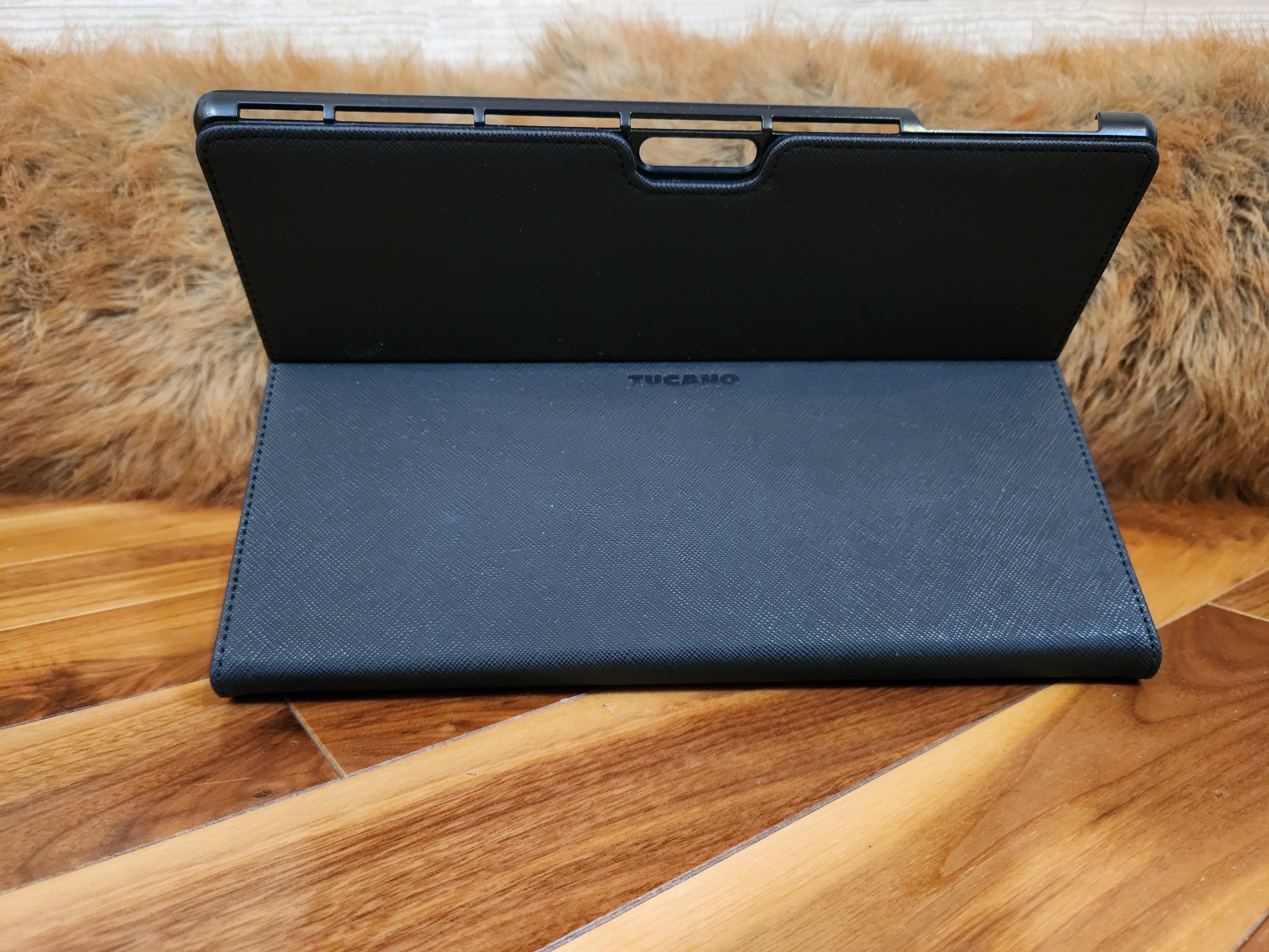 Tucano Infinito Folio Case For Surface [Model: TAB-INS5-BK] - photo 3