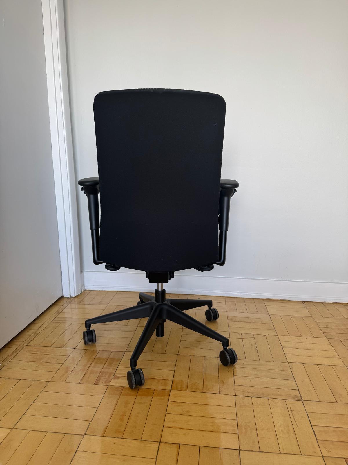 Office Chair - photo 3
