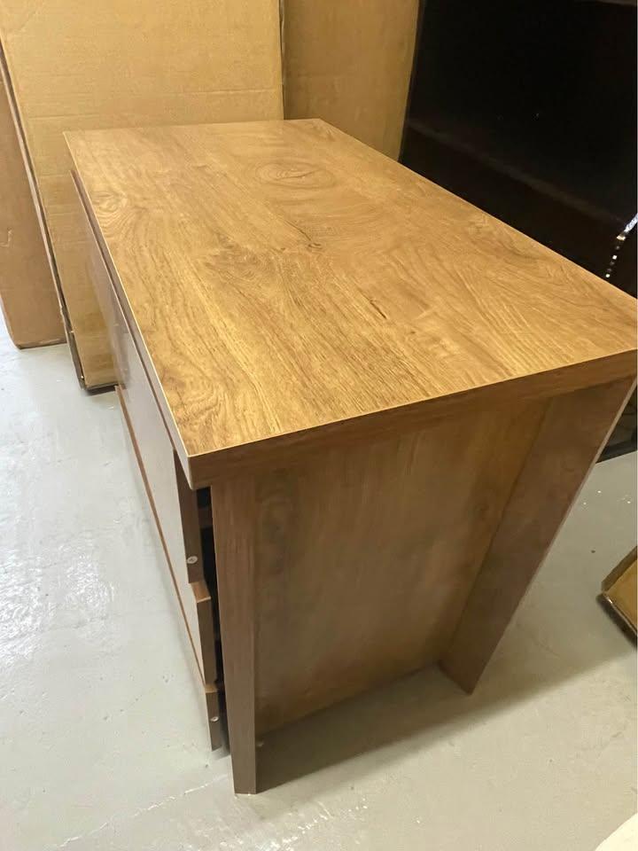 Modern Oak 3-Drawer Nightstand – Bedroom Side Table with Storage - photo 3