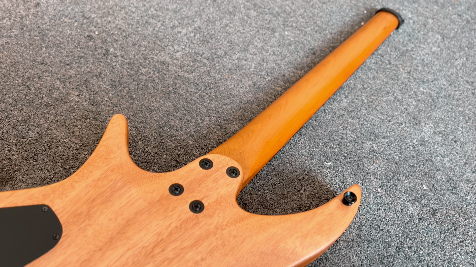DONNER HEADLESS GUITAR - photo 3