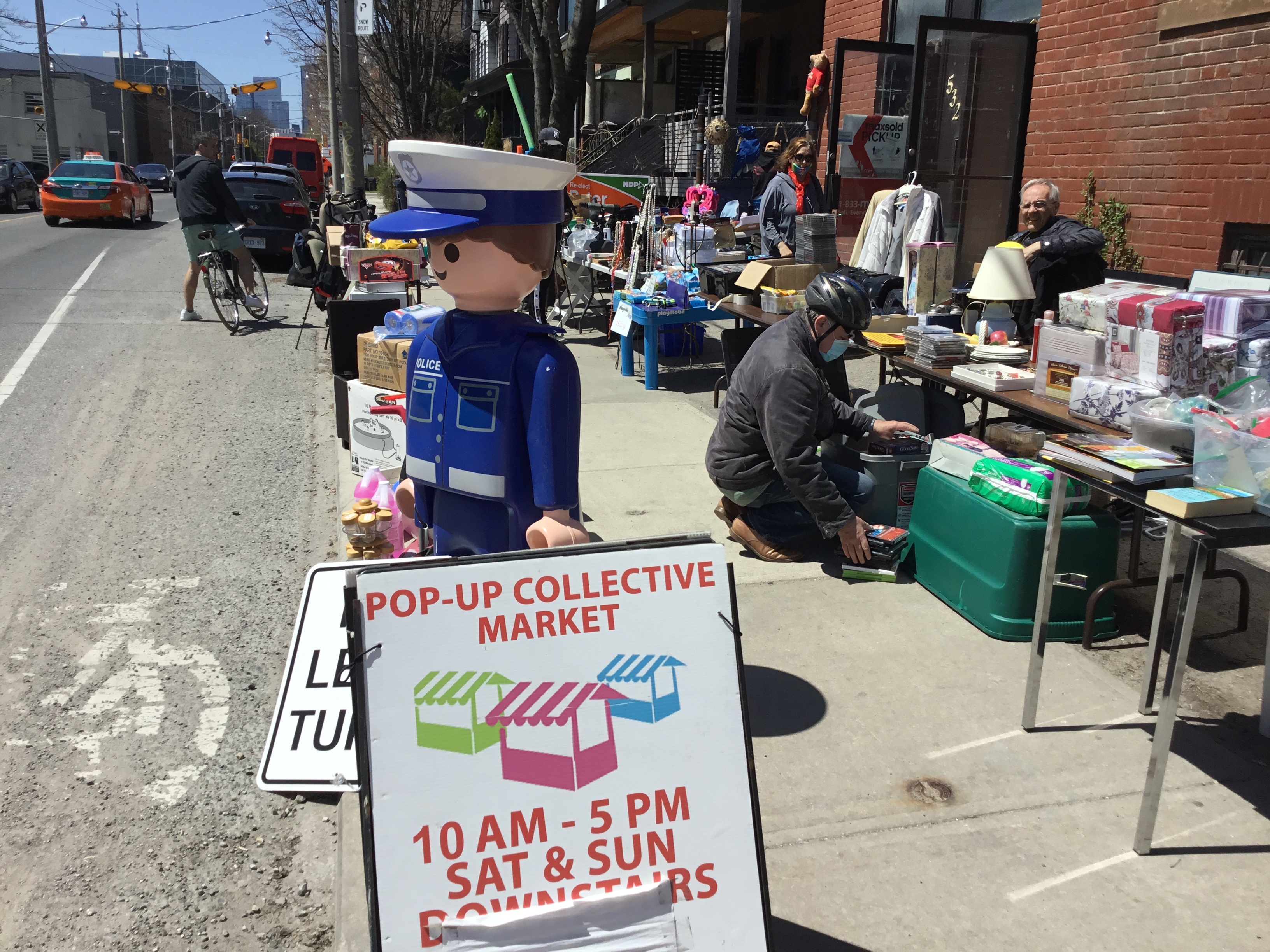 Indoor / Outdoor Garage Sale & Thrift We take E-transfer! - photo 2