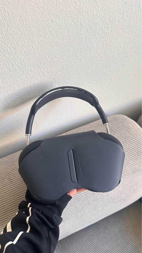 AirPods Max USB-C Midnight + Mattes Case - photo 2