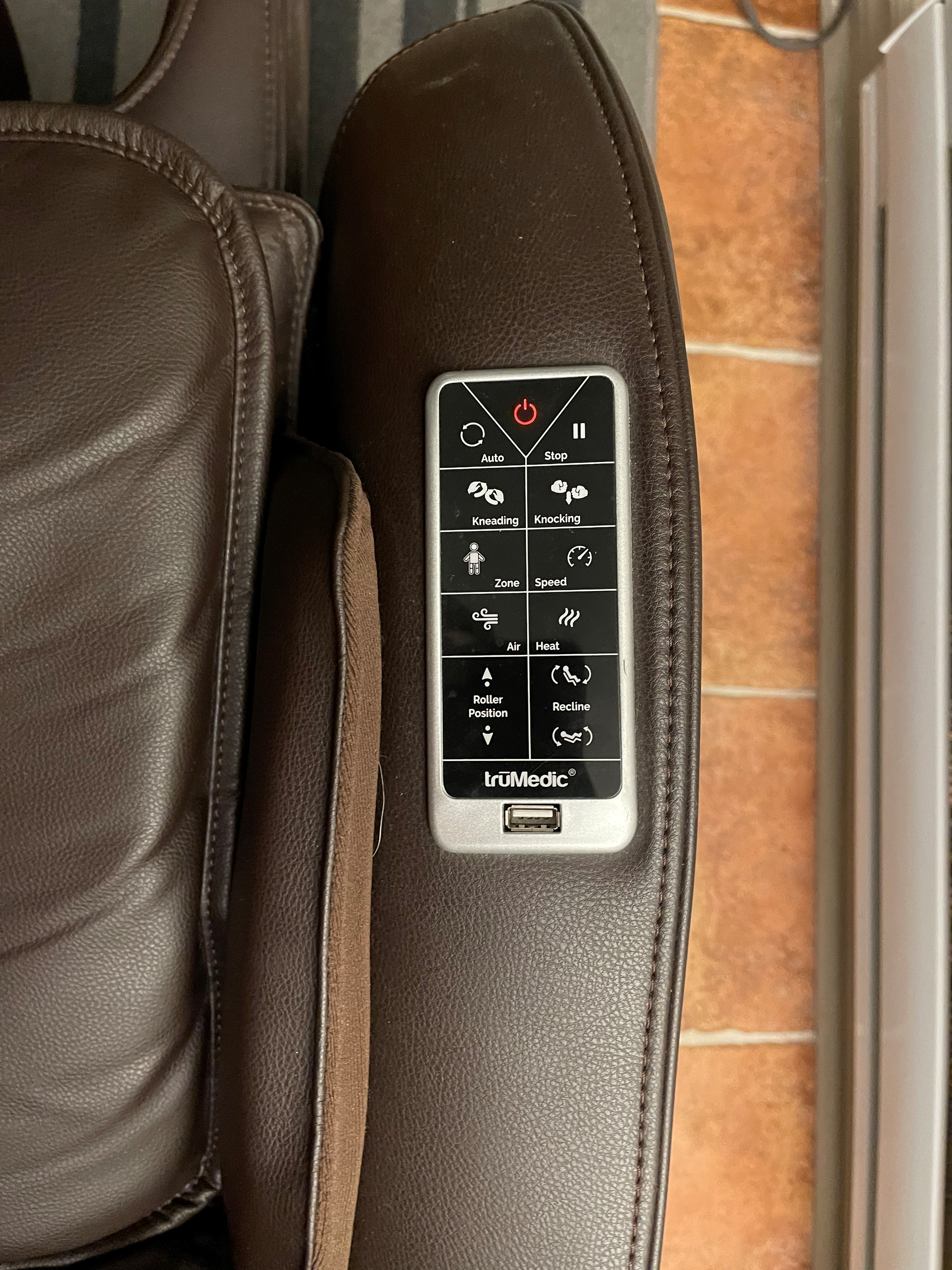 TruMedic Mc-750 Massage Chair - $500 - photo 2