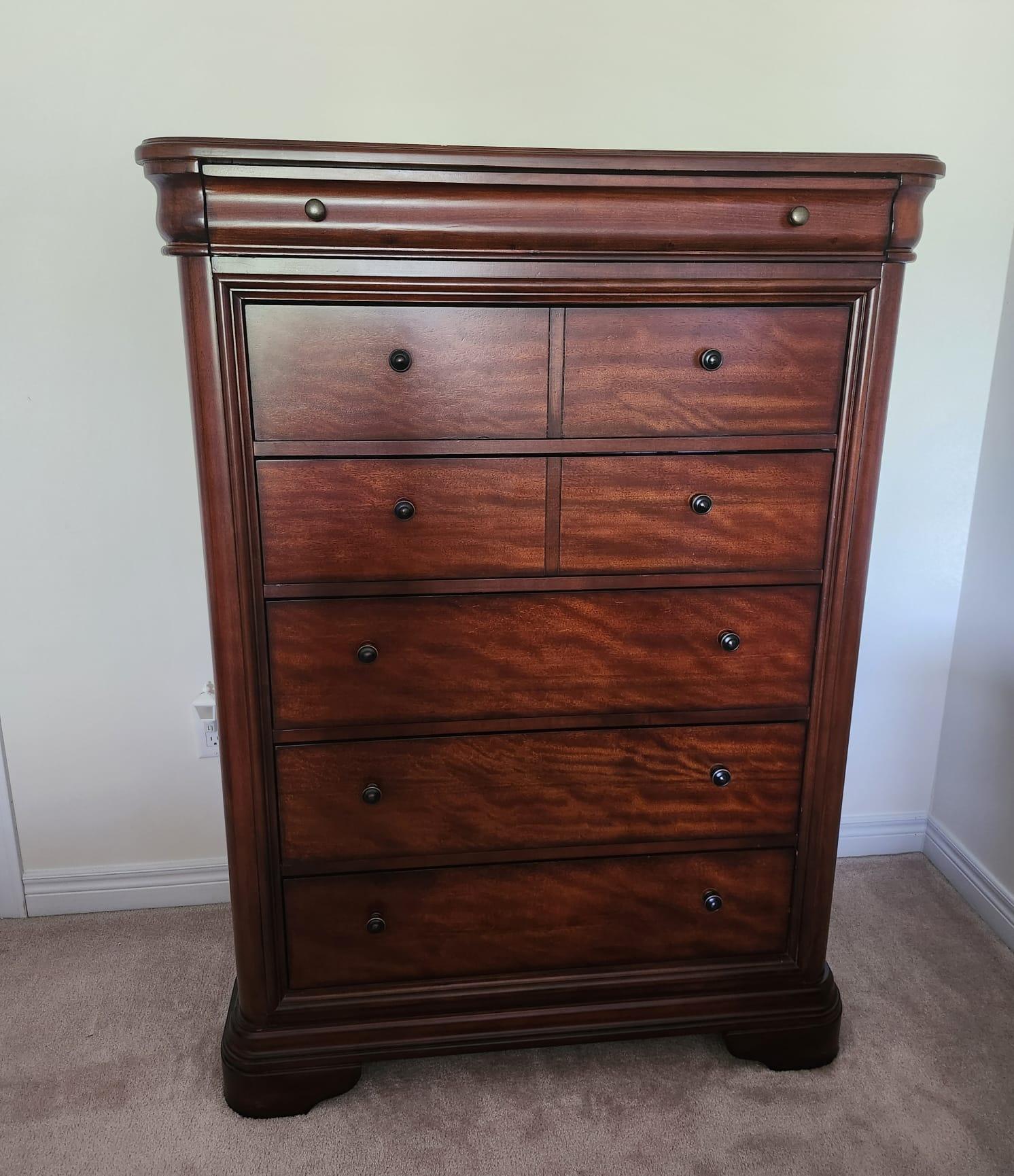 Chest of Drawers