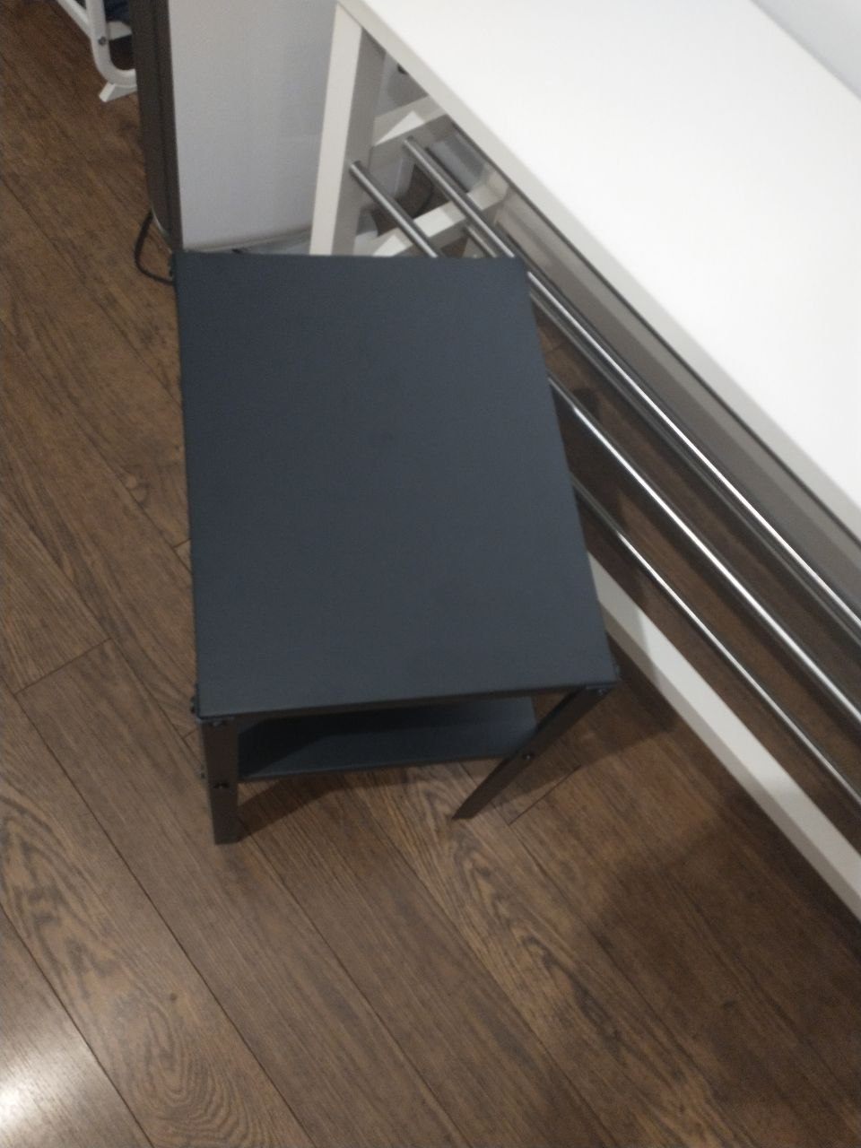 Small Metal Side Table - Unused - photo 3