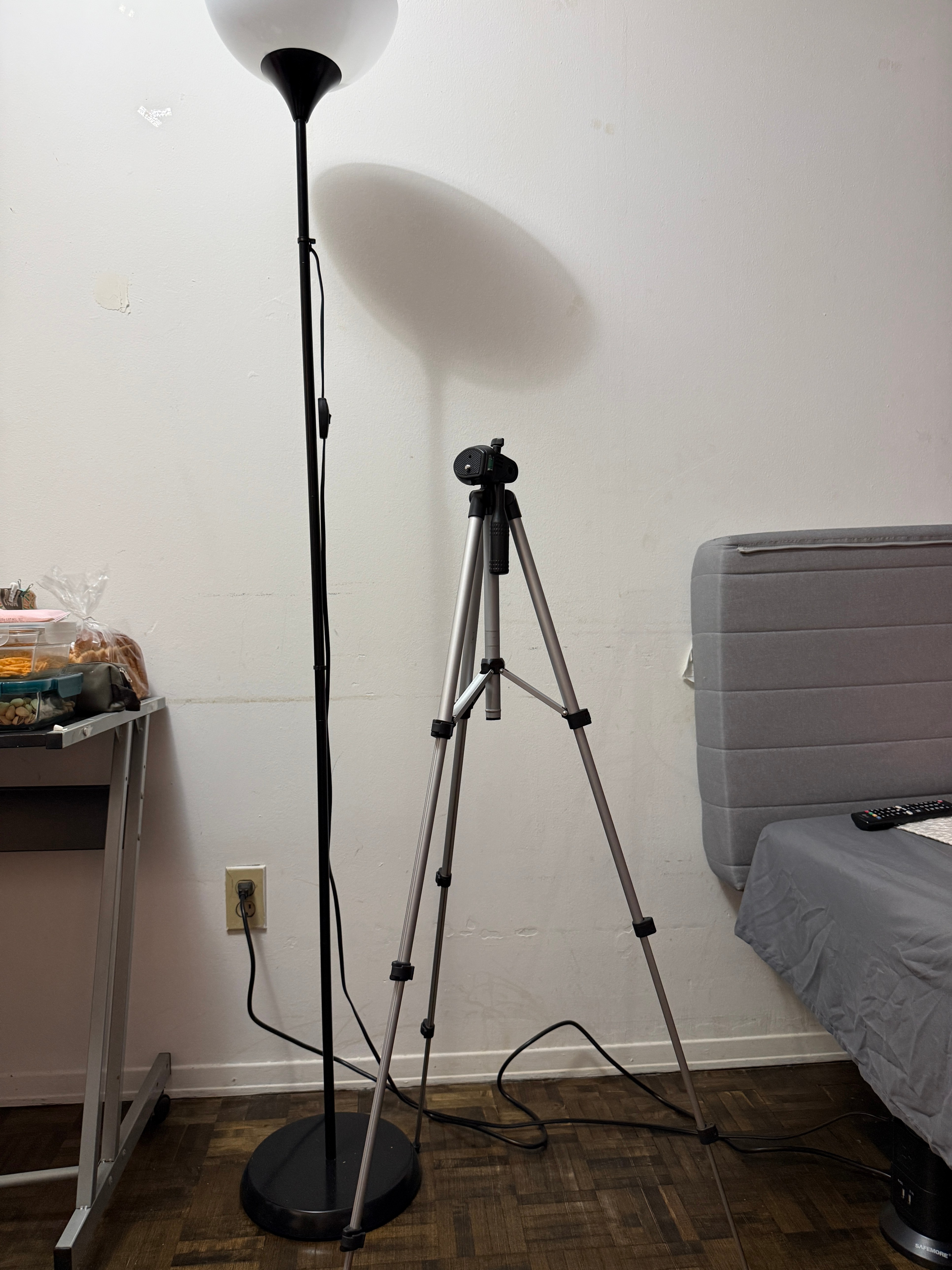 Portable Mini Tripod for Cameras - photo 2