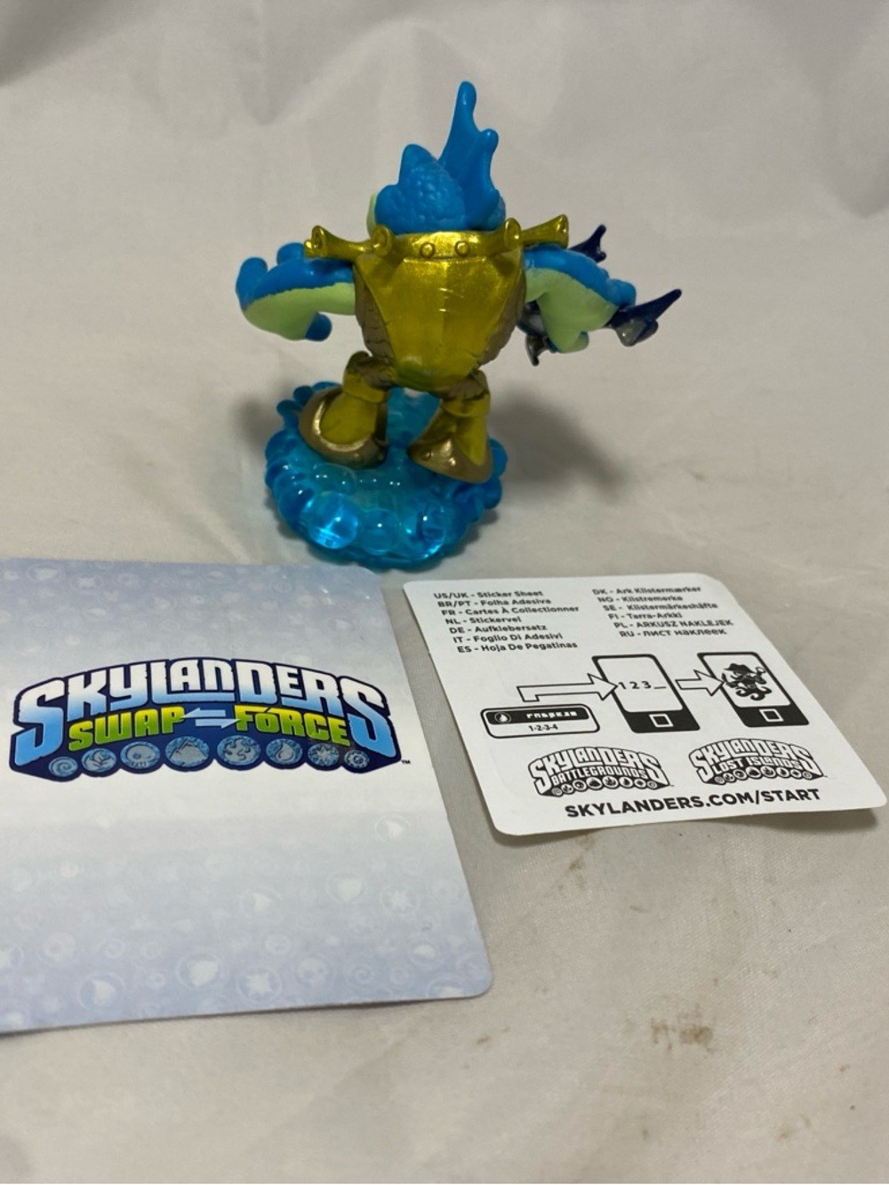 Skylanders Swap Force RIP TIDE Series 1 Figure w/ Card & Sticker - photo 2