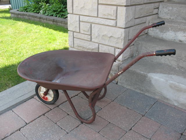 All Metal Mid-Size Wheelbarrow