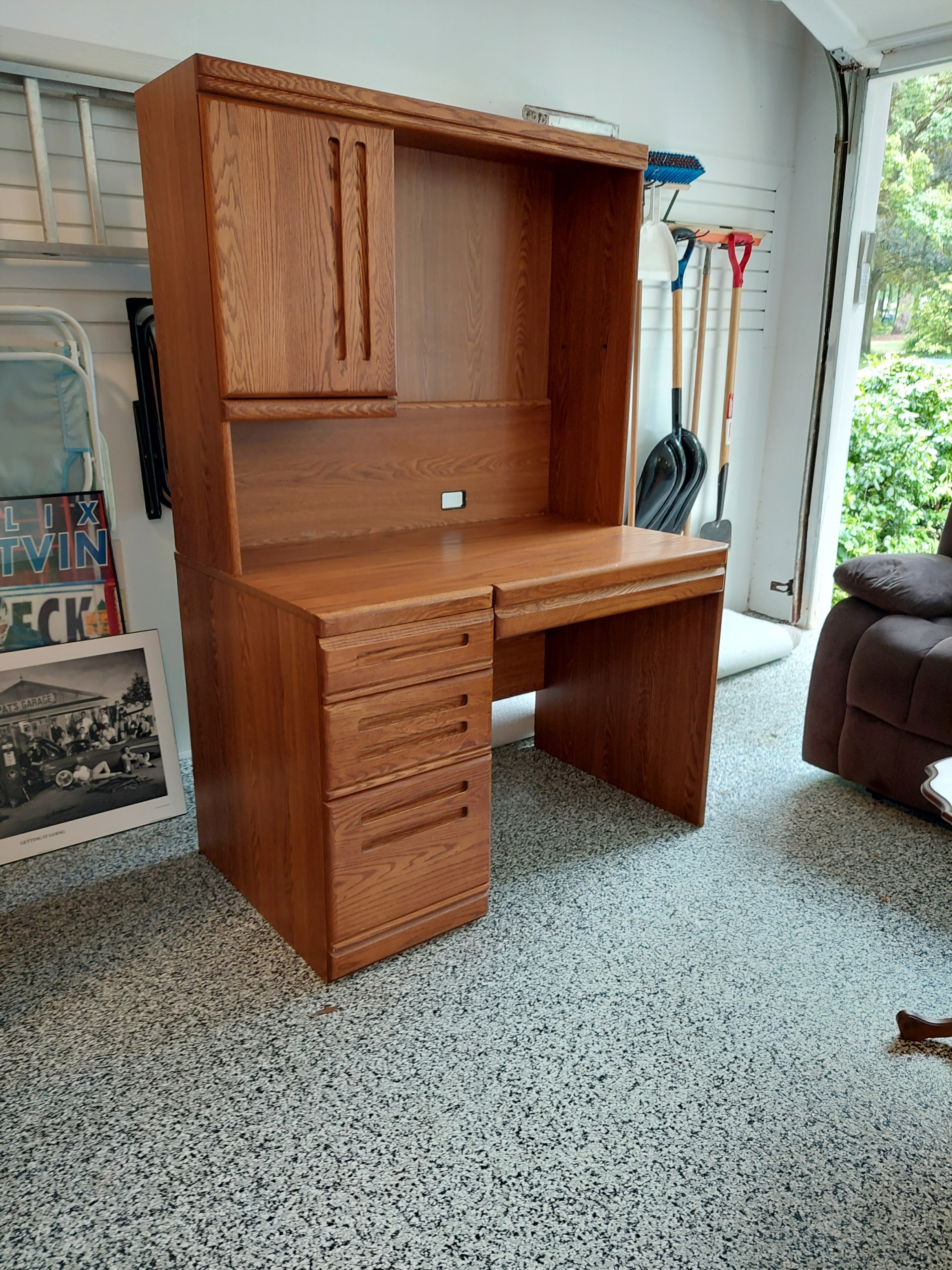 Palliser Hutch Desk - photo 4