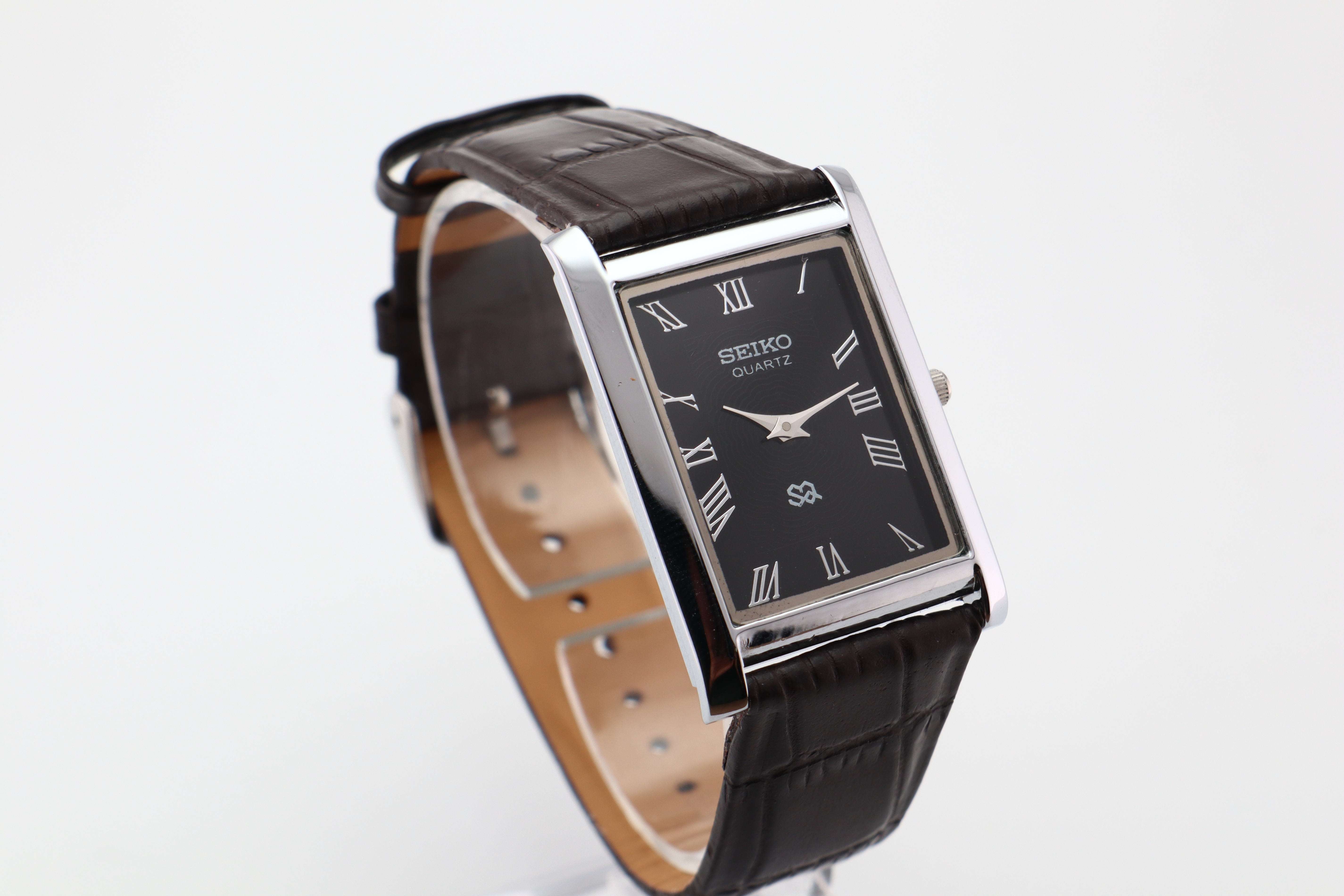 Refurbished Vintage Slim Tank Men’s Watch