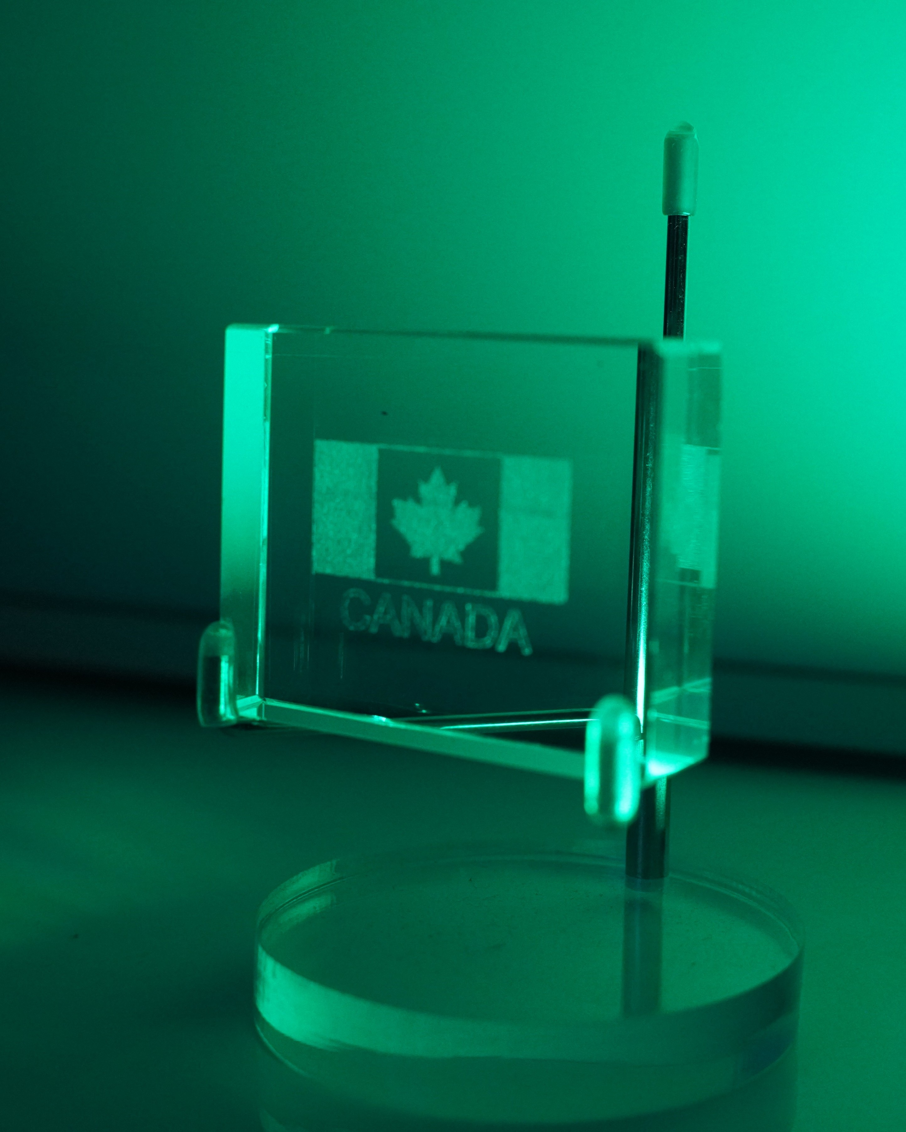 Crystal Canada Flag Display