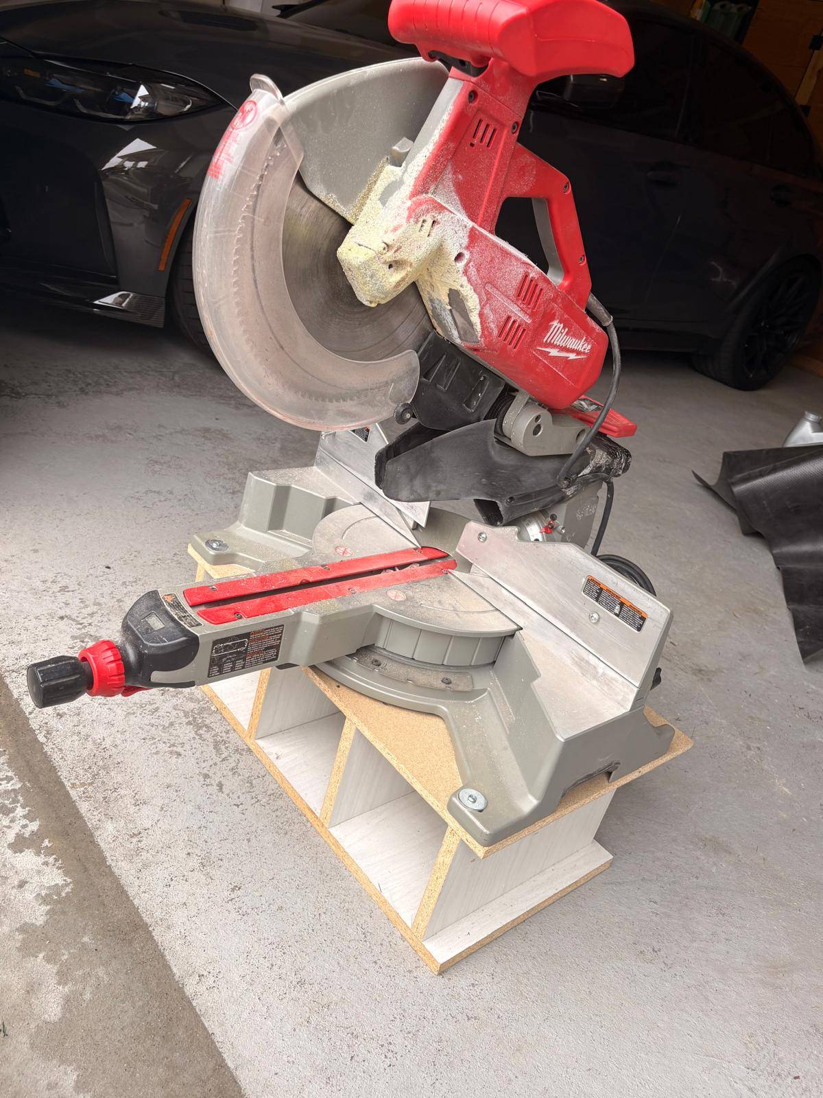 Milwaukee 12" Sliding Compound Miter Saw - photo 2