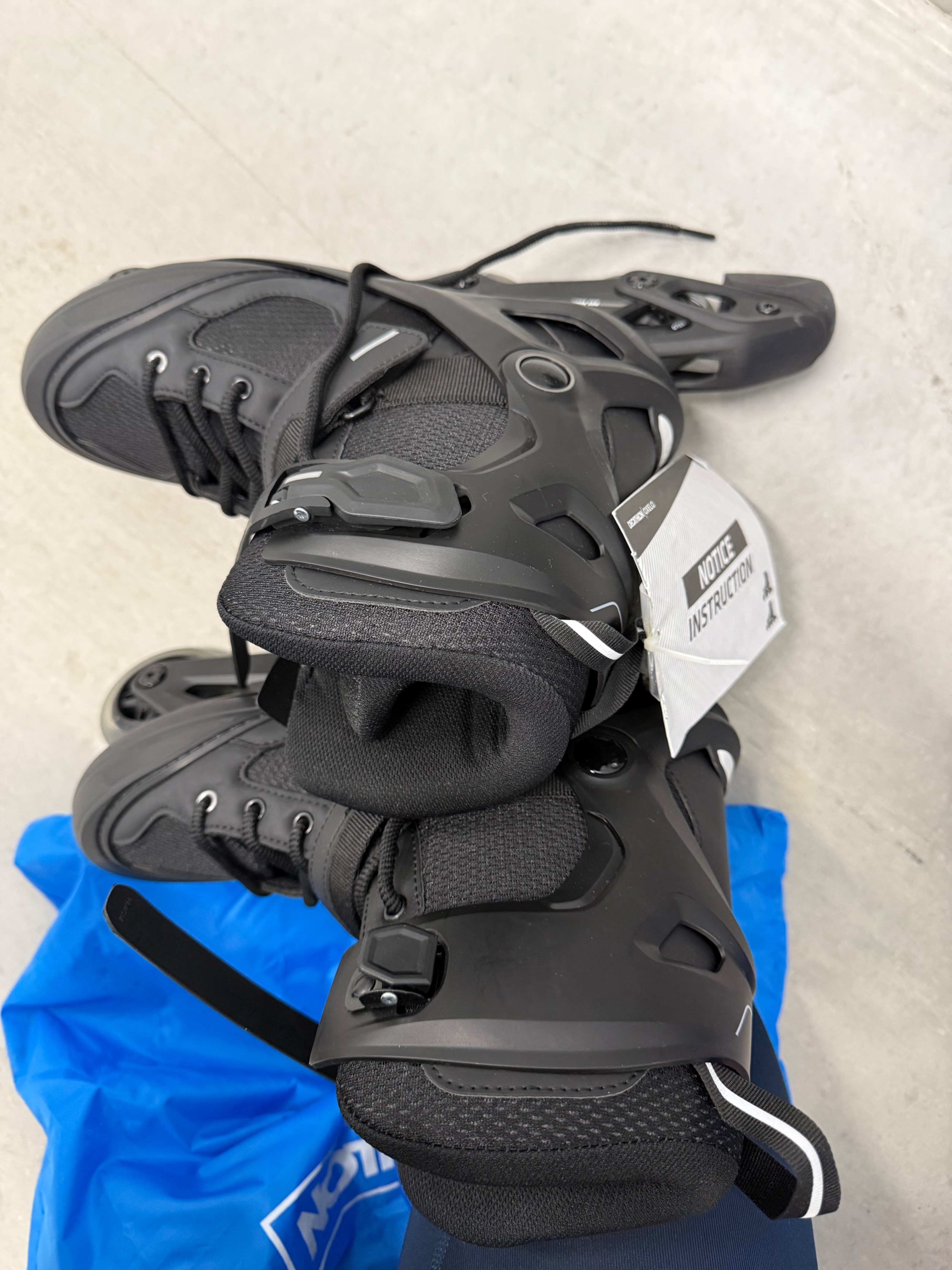 Black Rollerblades - photo 3