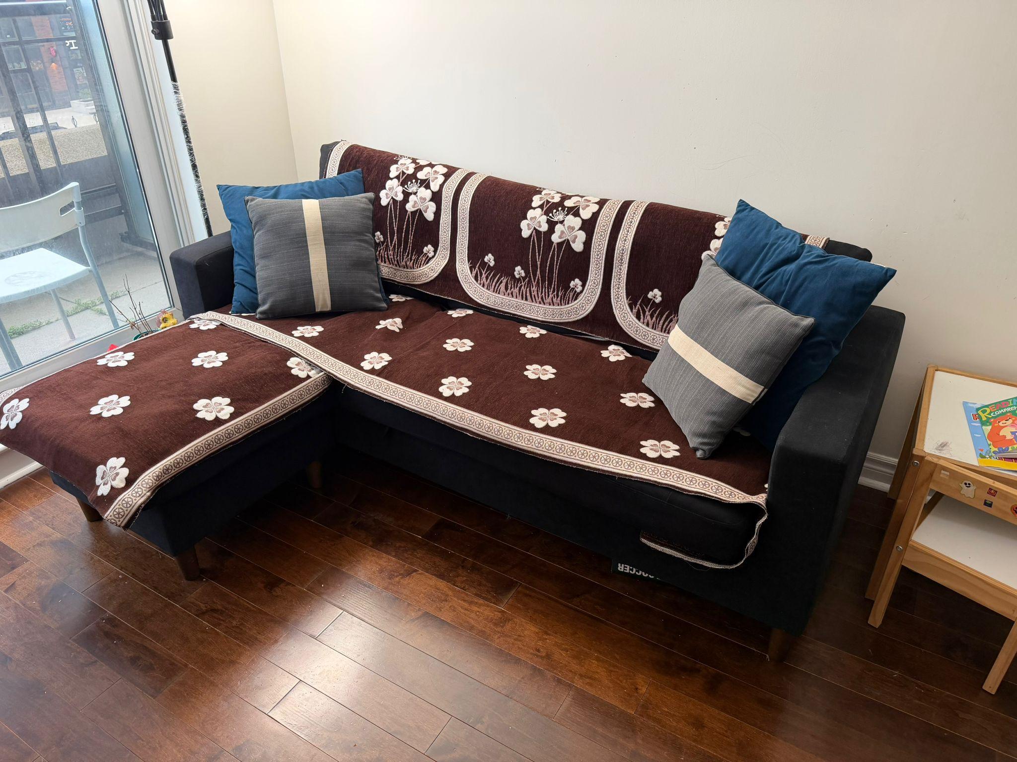 🛋️ Move-Out Sale: L-Shaped Sectional Sofa with Chaise 🛋️ - photo 5