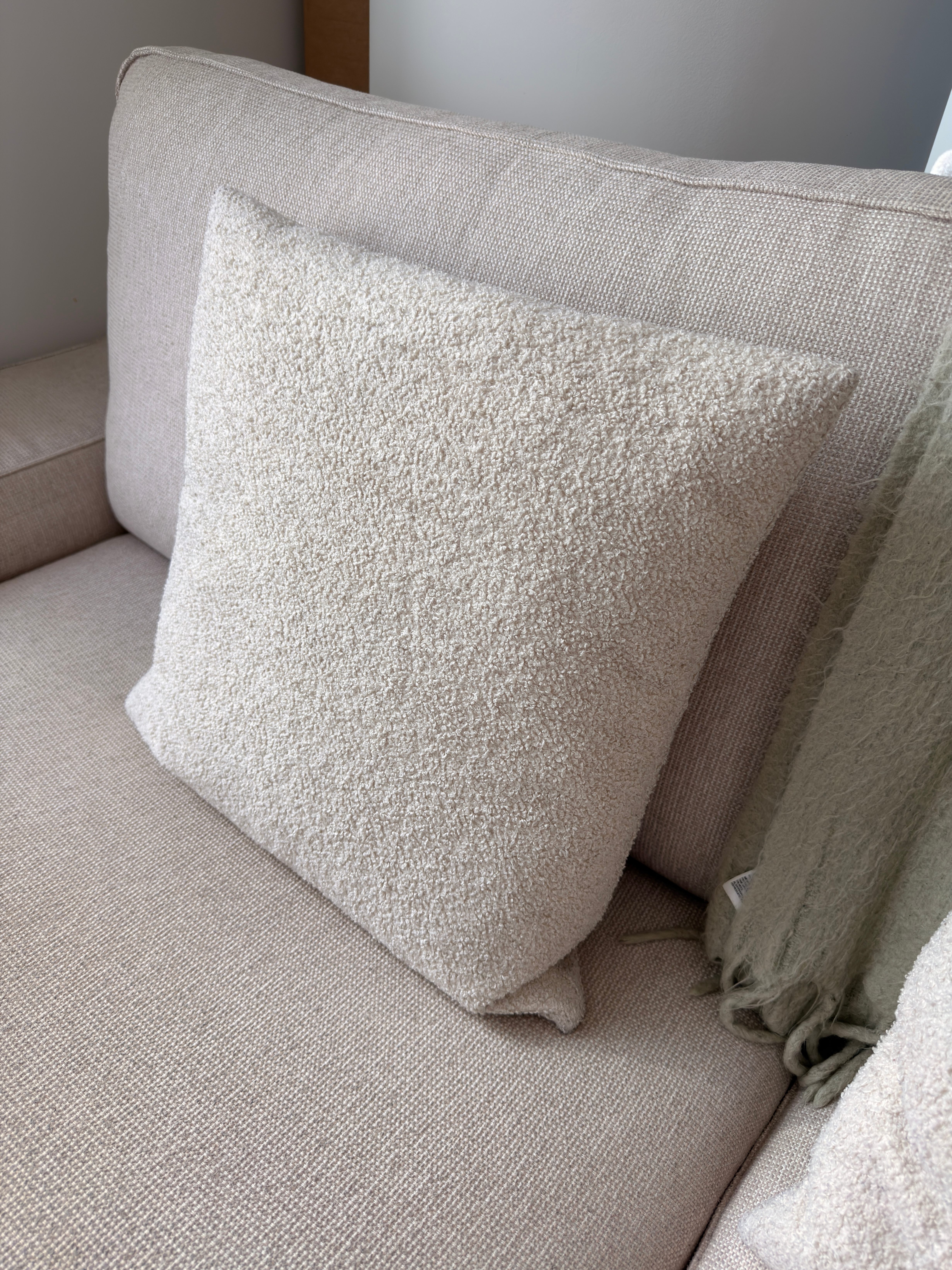 Selling 2 Decorative Cushion Covers – Light Beige (50 x 50 cm) - photo 3