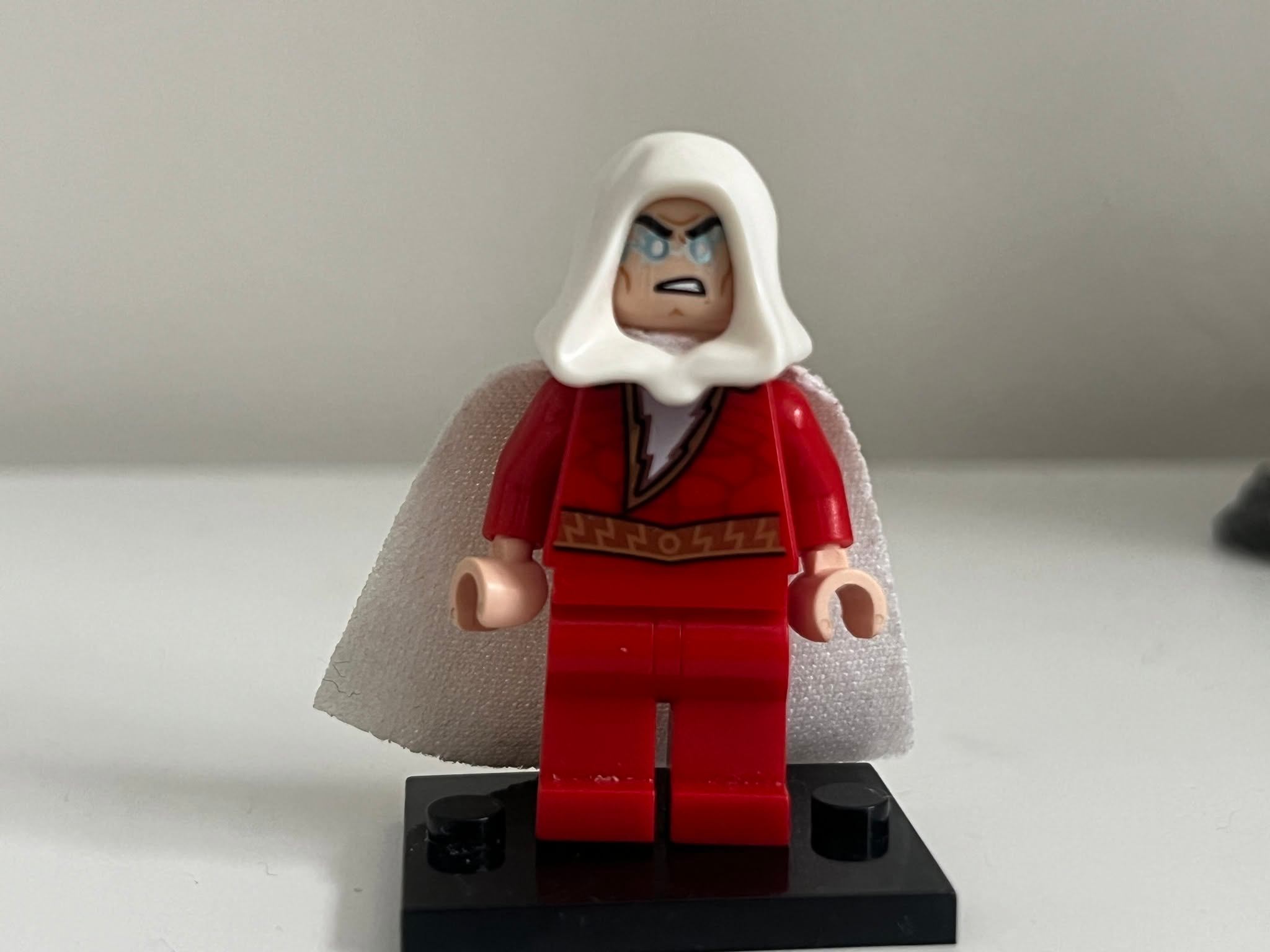 LEGO Shazam Minifigure