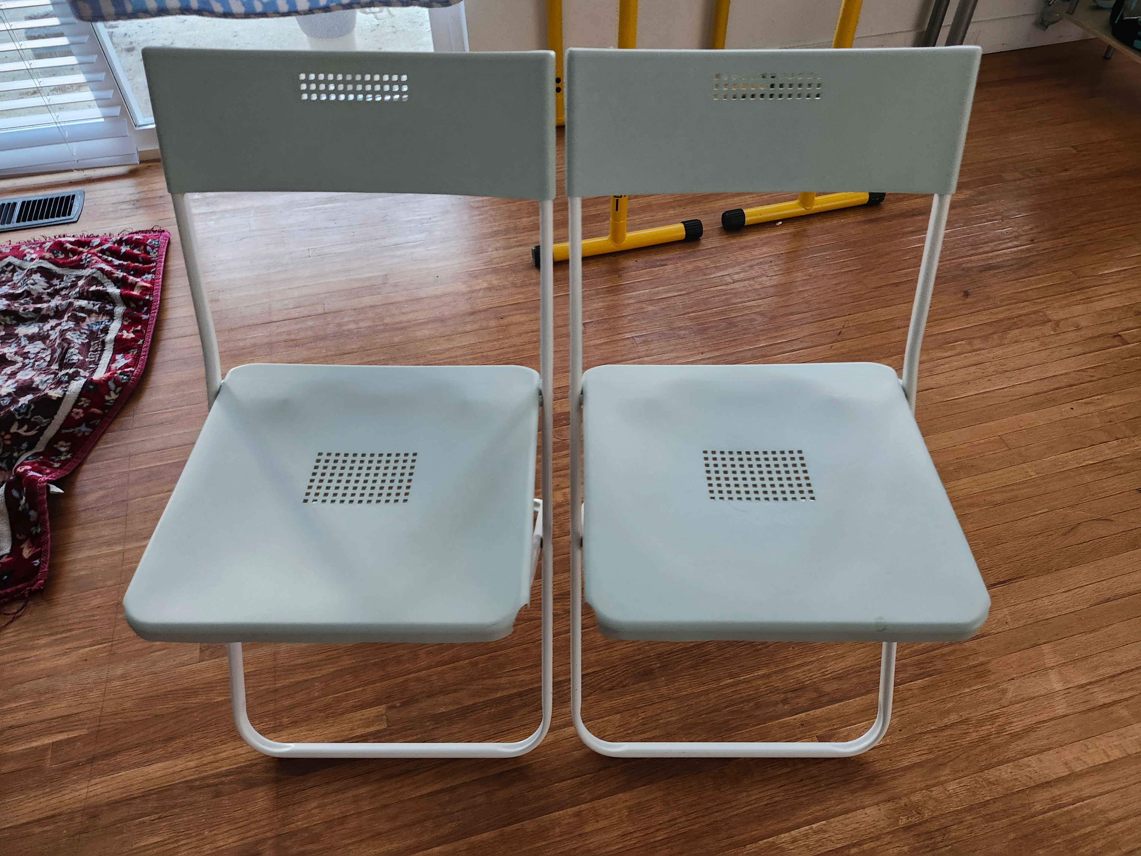 White Folding Metal Chairs – Set of 2