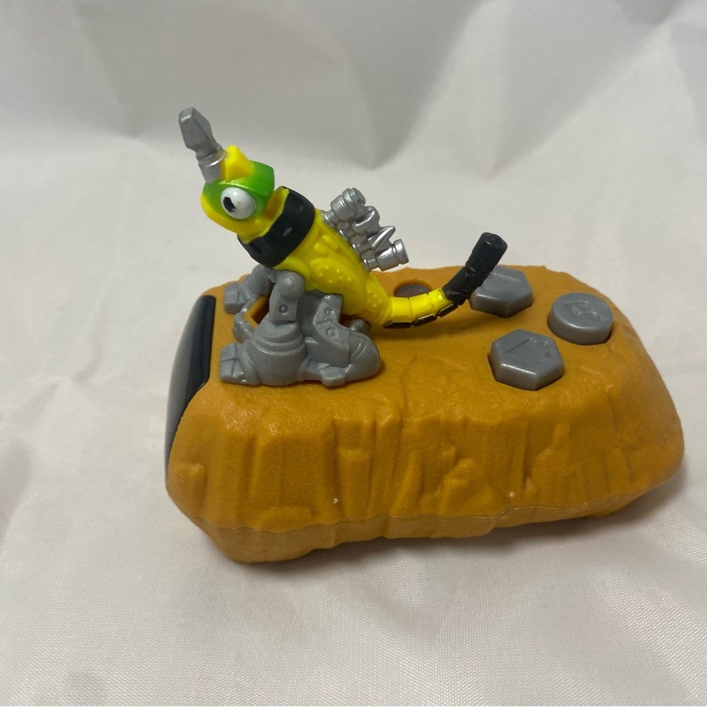 Fisher-Price Dinotrux Reptool Control Ty Rux toy Replacement + F - photo 2