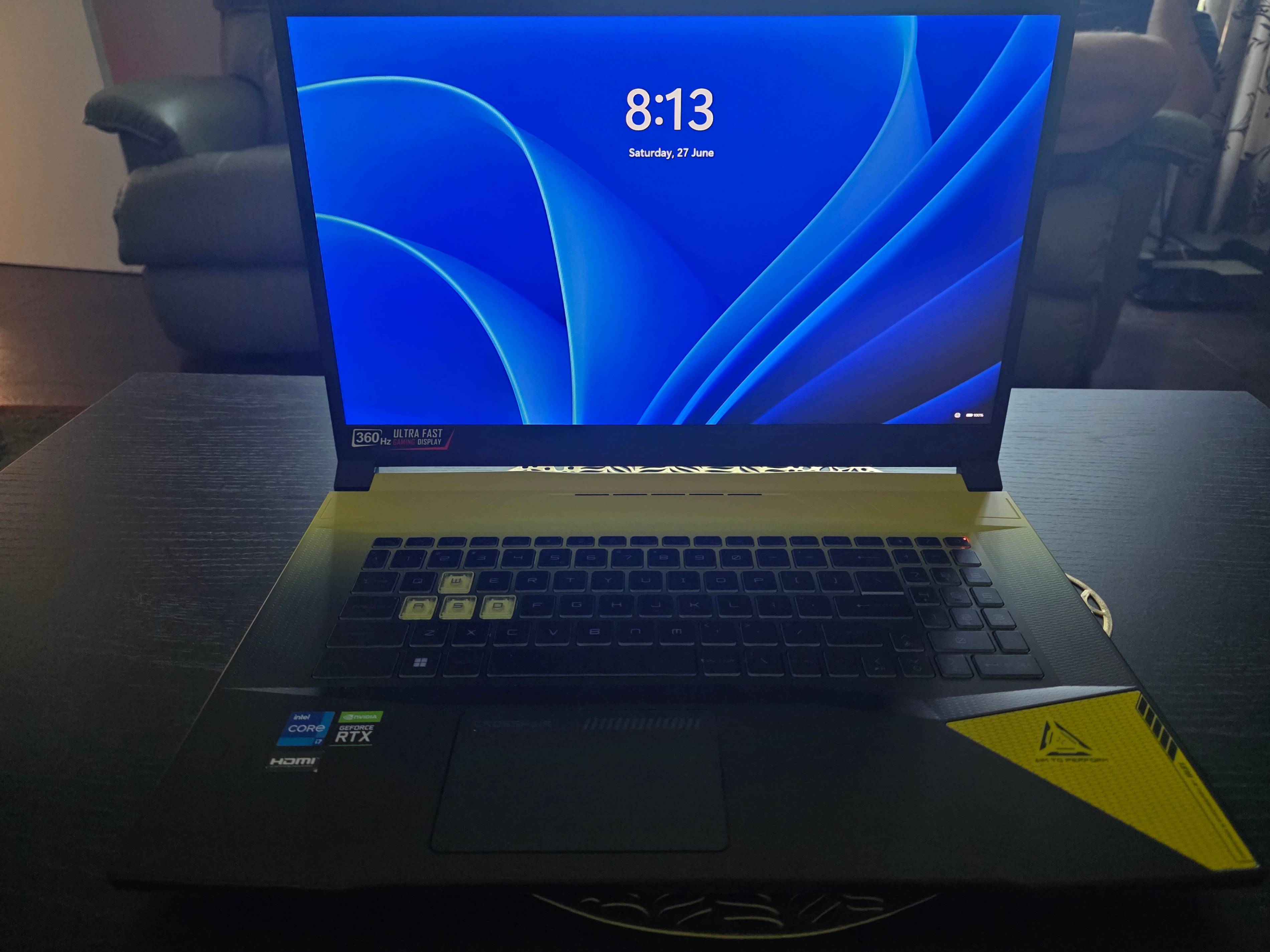 Gaming Laptop MSI Crosshair 17 B12UGZ-400 CA