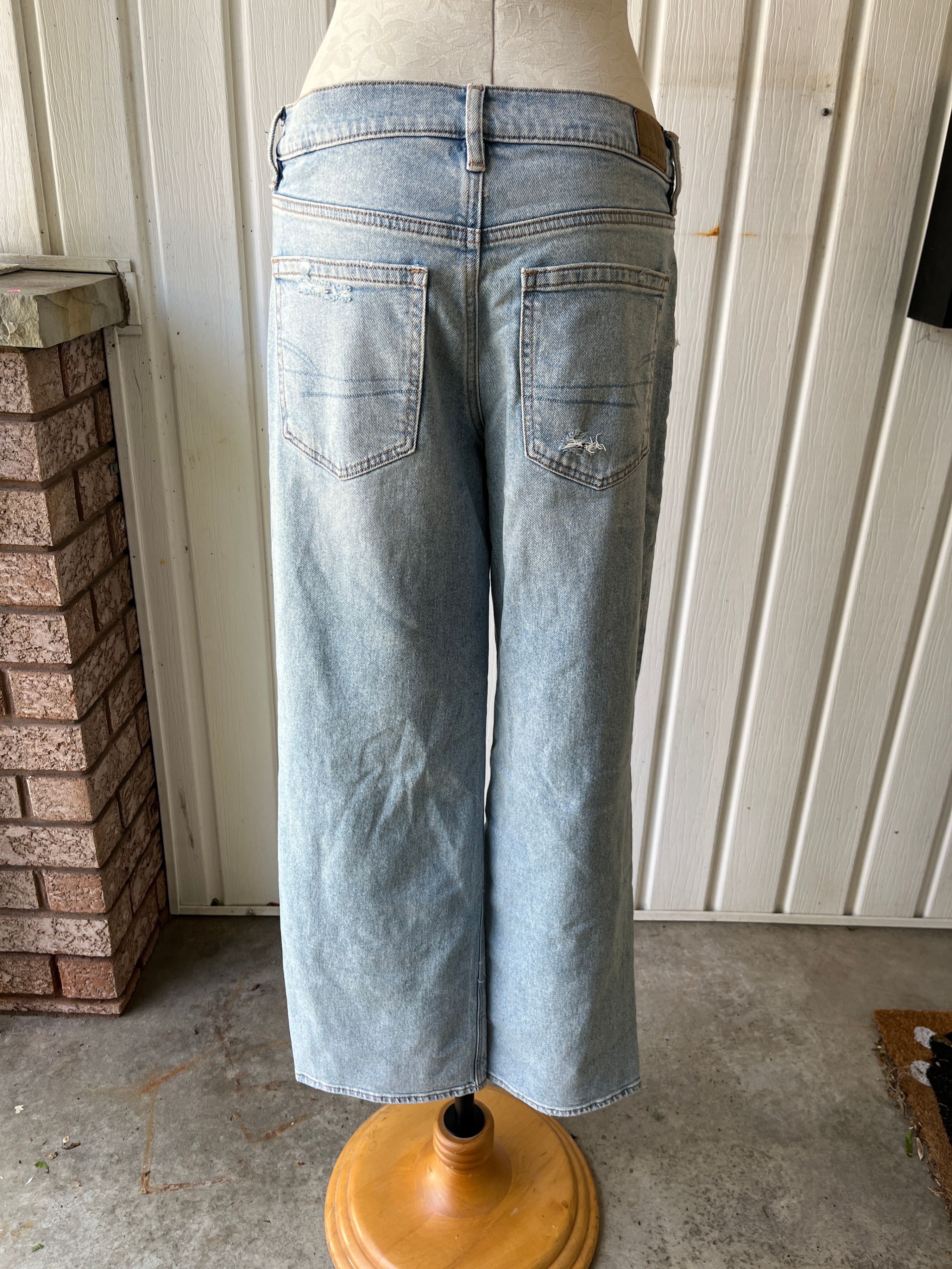 American Eagle light wash ripped wide leg jeans - photo 2