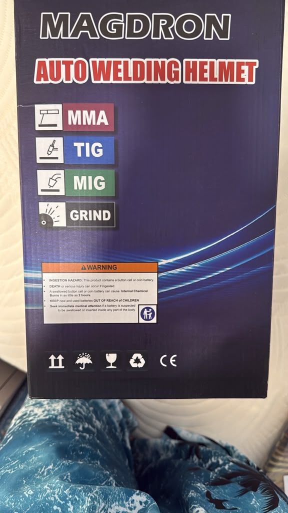 MAGDRON Auto Welding Helmet - Solar Powered - photo 5