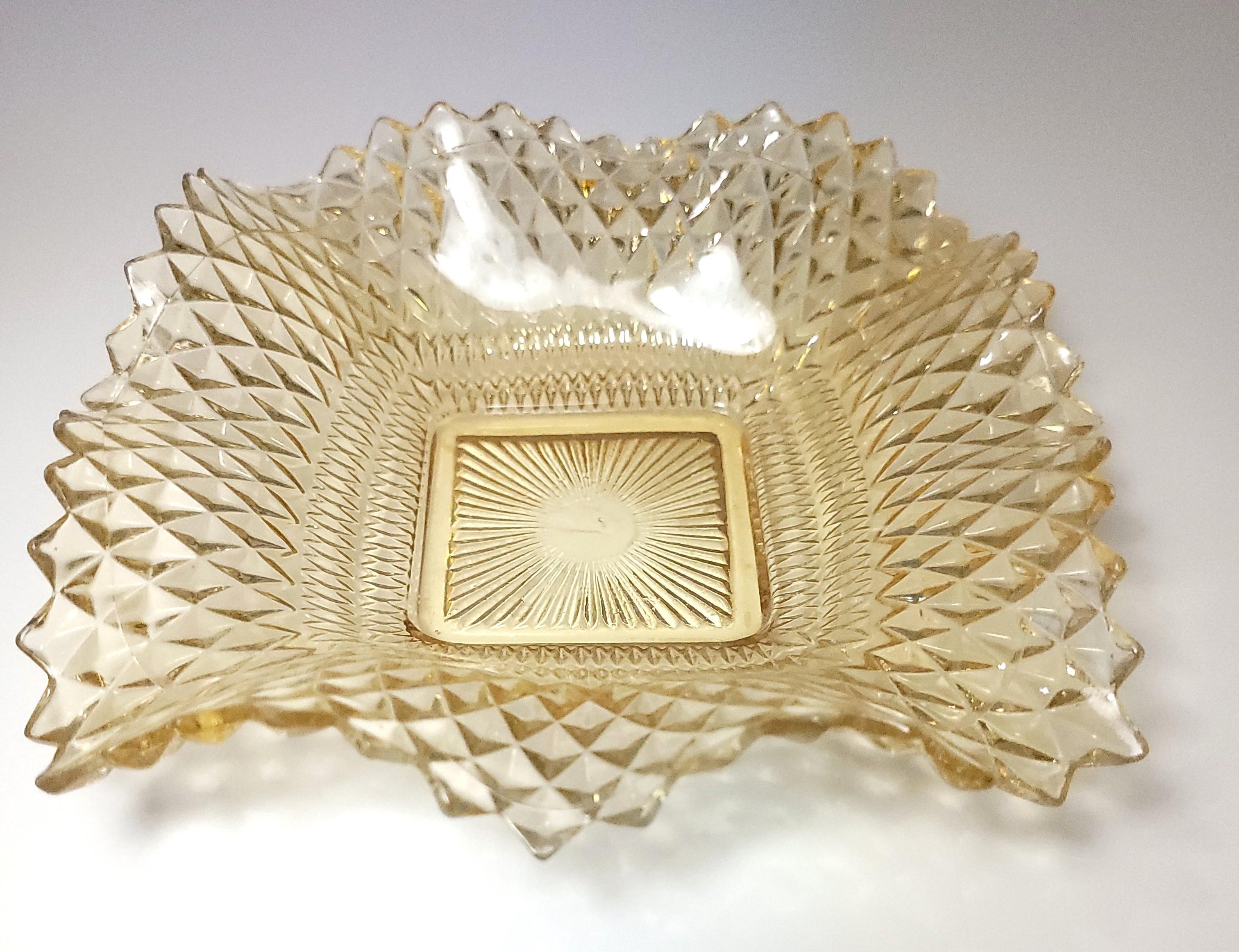 Indiana Glass Amber Diamond Point Square Ruffled Bowl Circa 1965 - photo 2