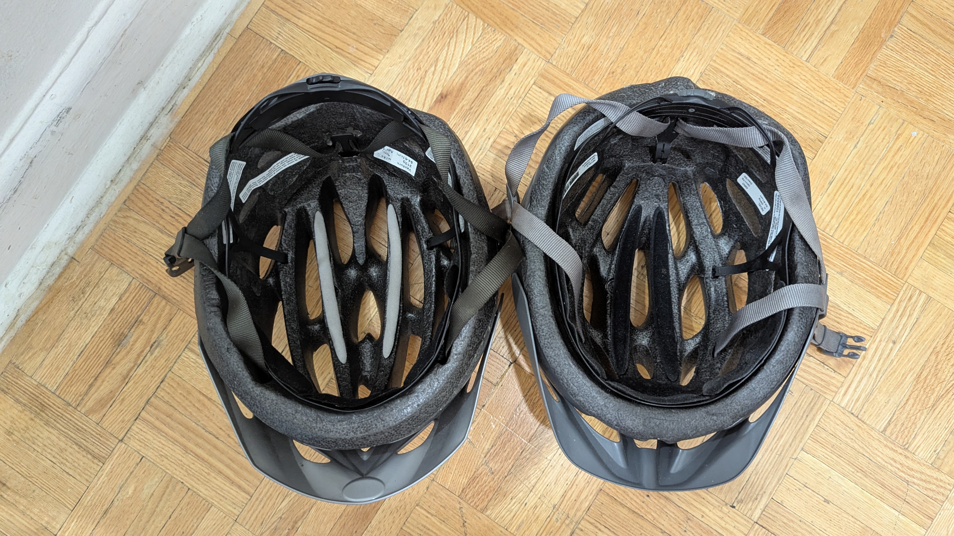 Used BIKE Bicycle HELMET size 54-61cm - photo 3