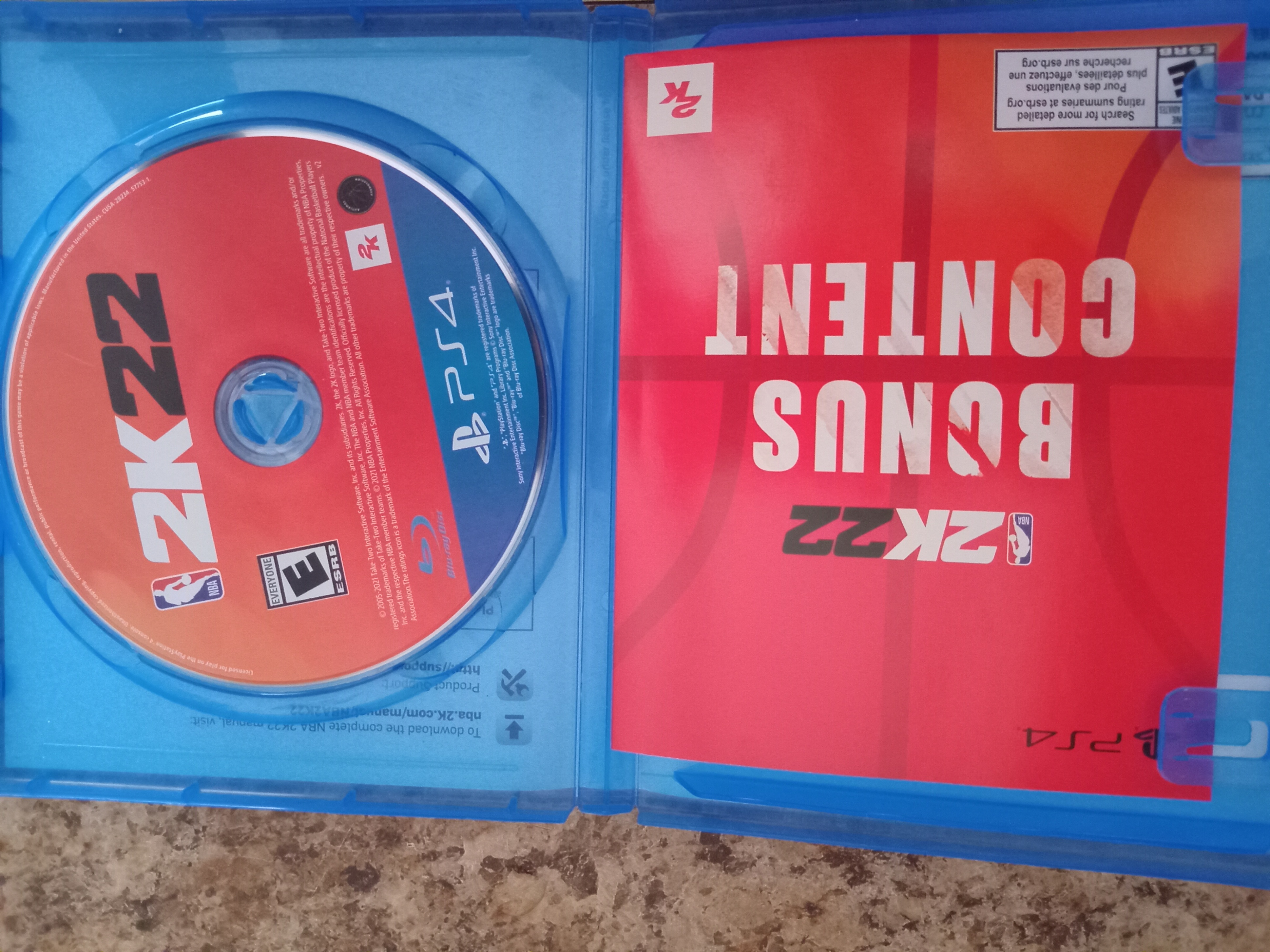 NBA 2K22 (PS4) - photo 2