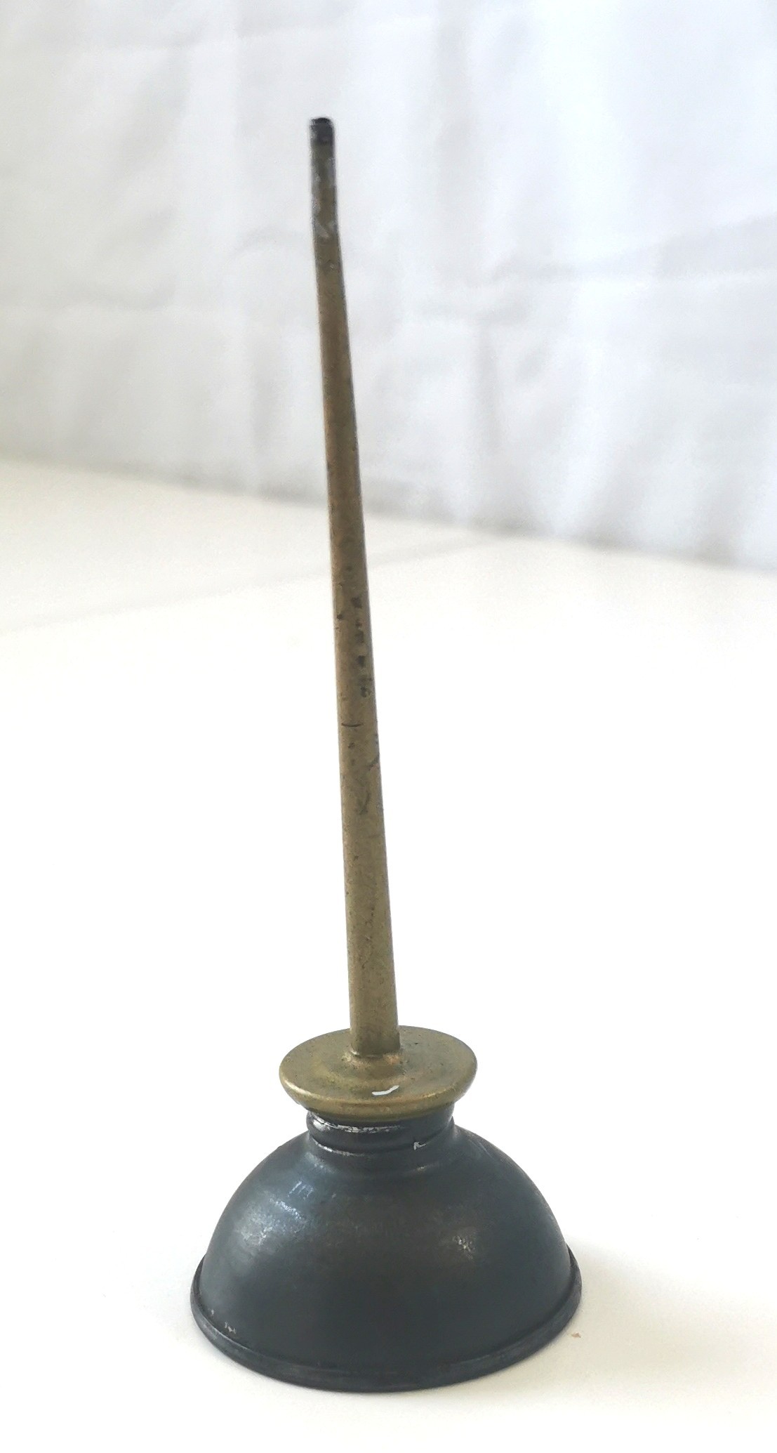 Circa 1940s Miniature Thumb Press Oil Can - 5 1/4" Steel & Brass - photo 3