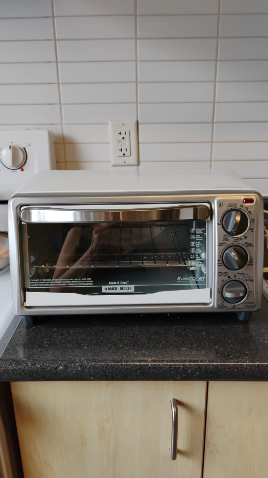 Black & Decker 4-Slice Toaster Oven - photo 3