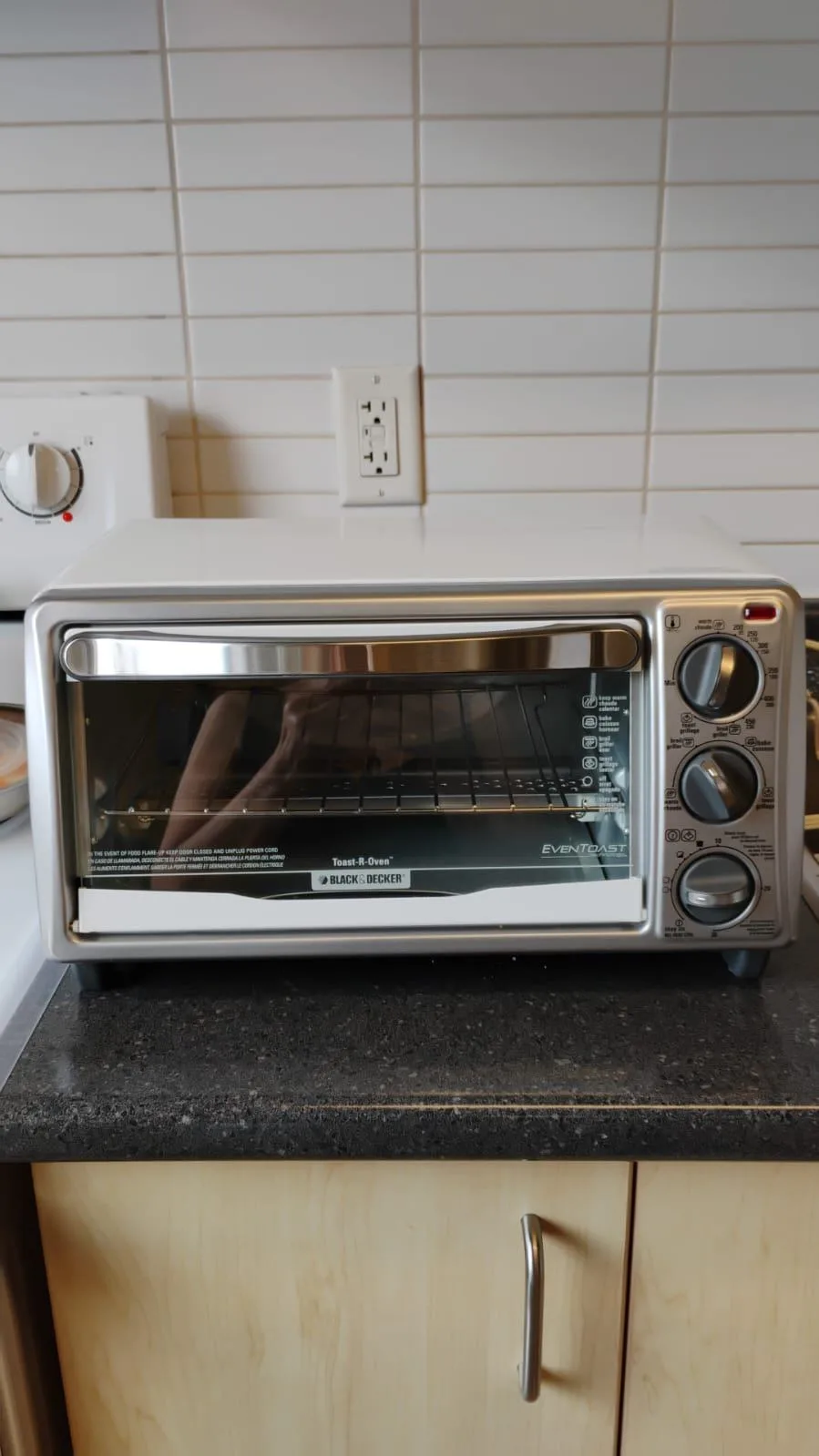 Black & Decker 4-Slice Toaster Oven - photo 3