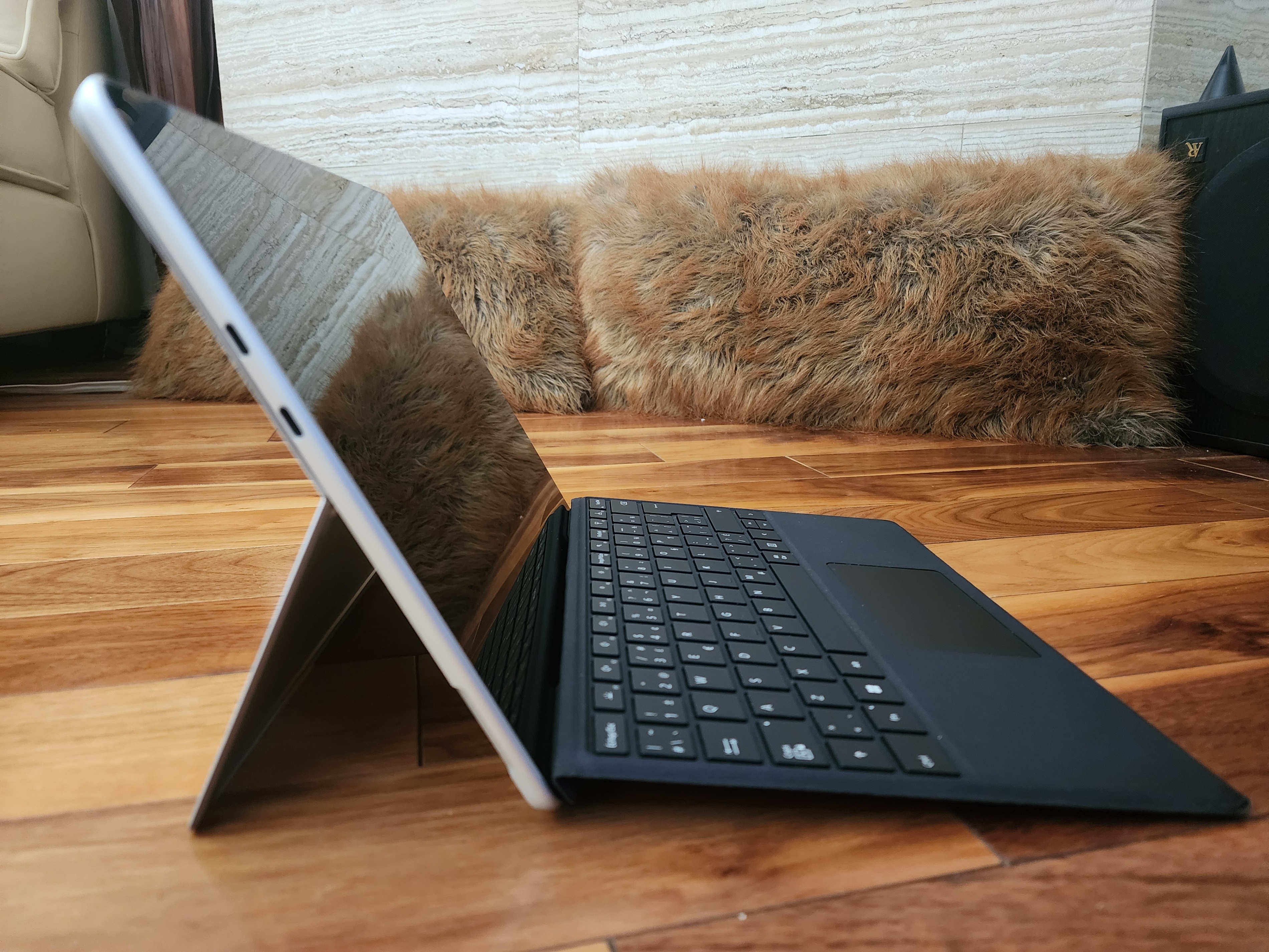 Surface Pro 9 (i7, 16GB RAM, 256GB SSD) [Model: 2038] - photo 4