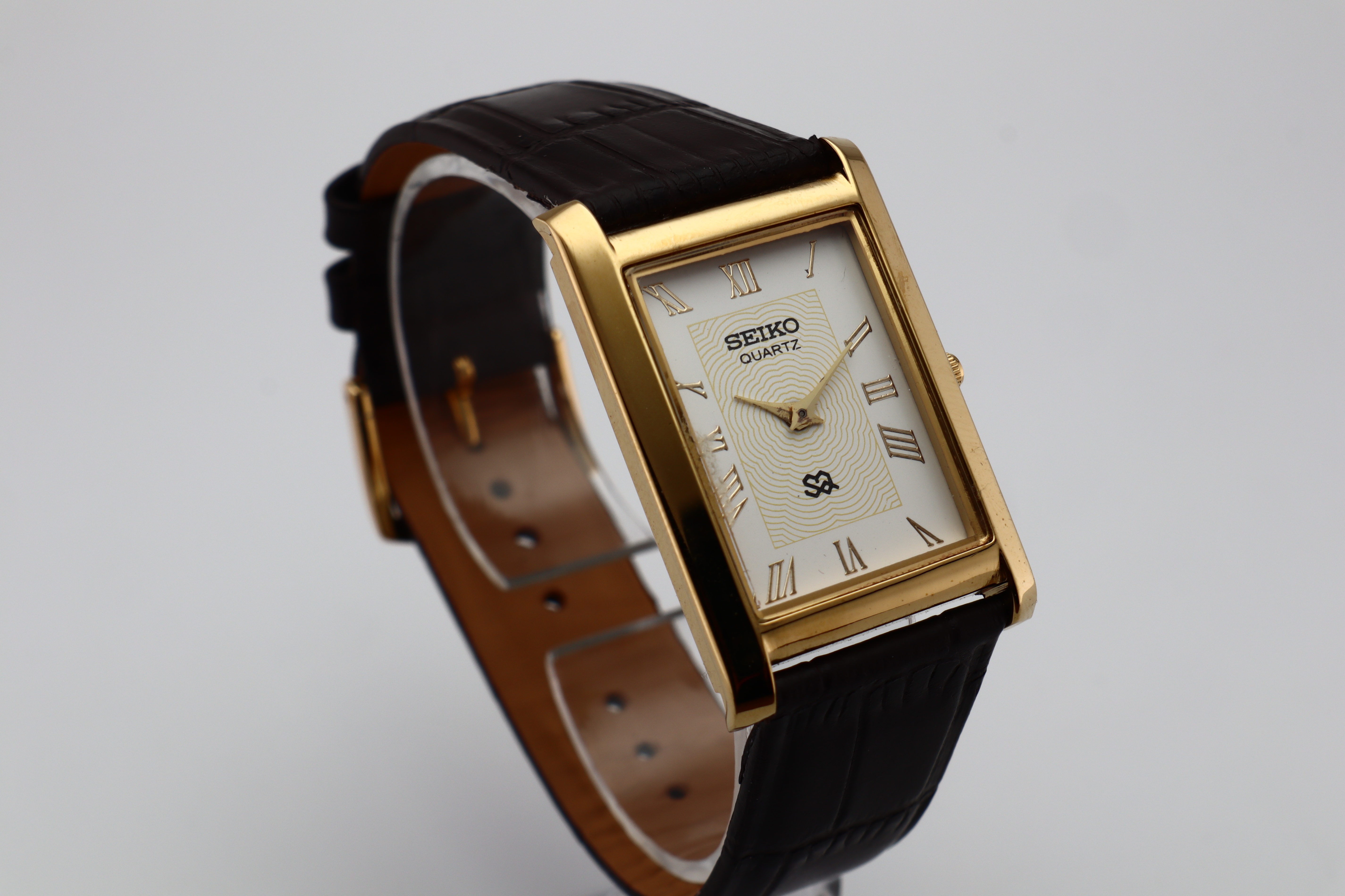 Refurbished Vintage Slim Tank Men’s Watch