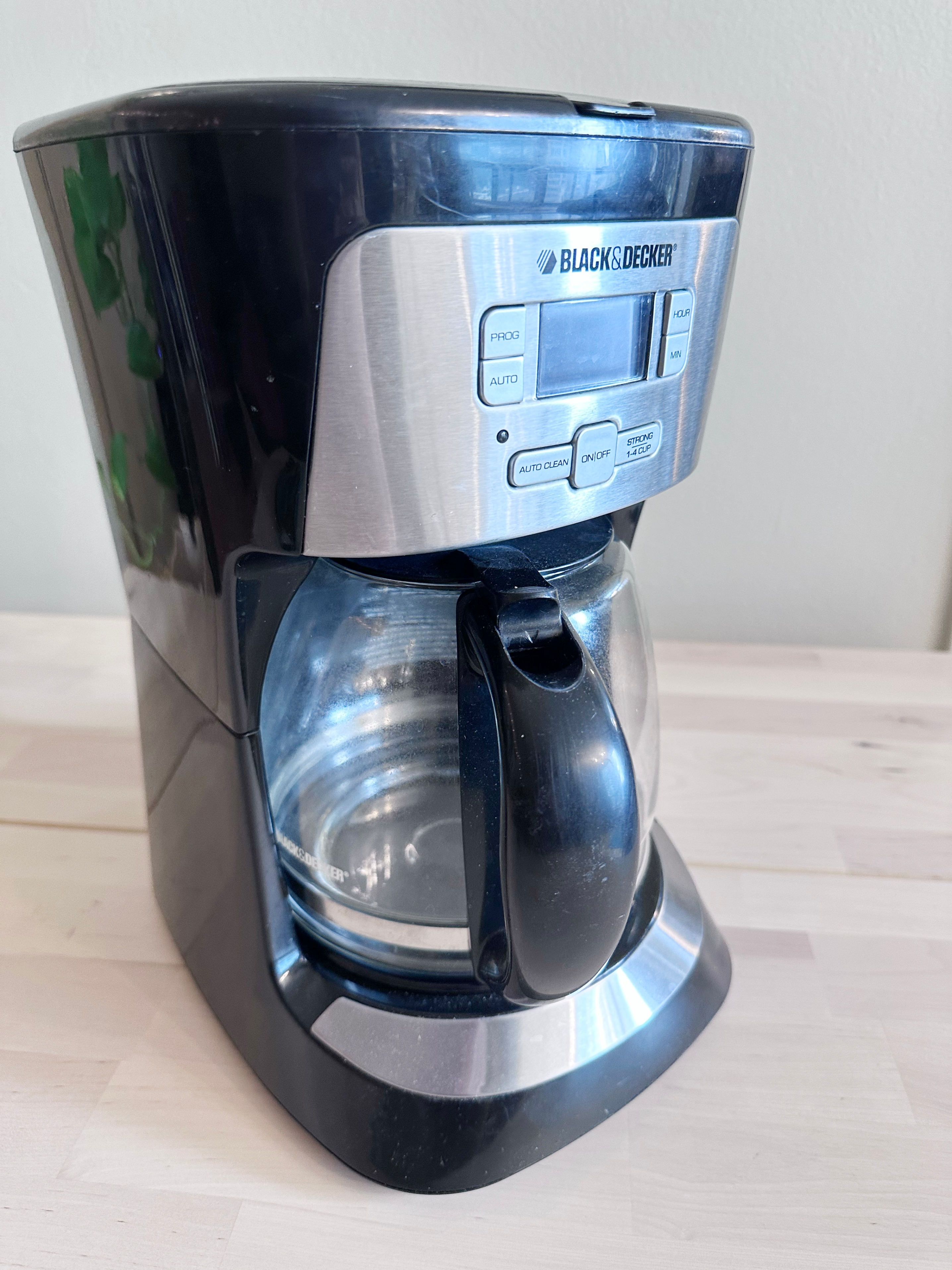 2-Cup Programmable Coffee Maker (BLACK+DECKER)