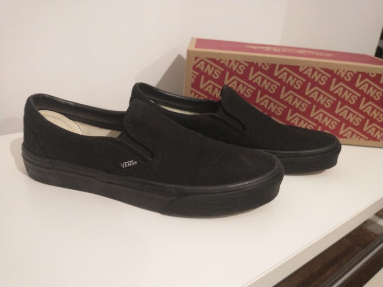 Vans Classic Slip-ons - photo 3