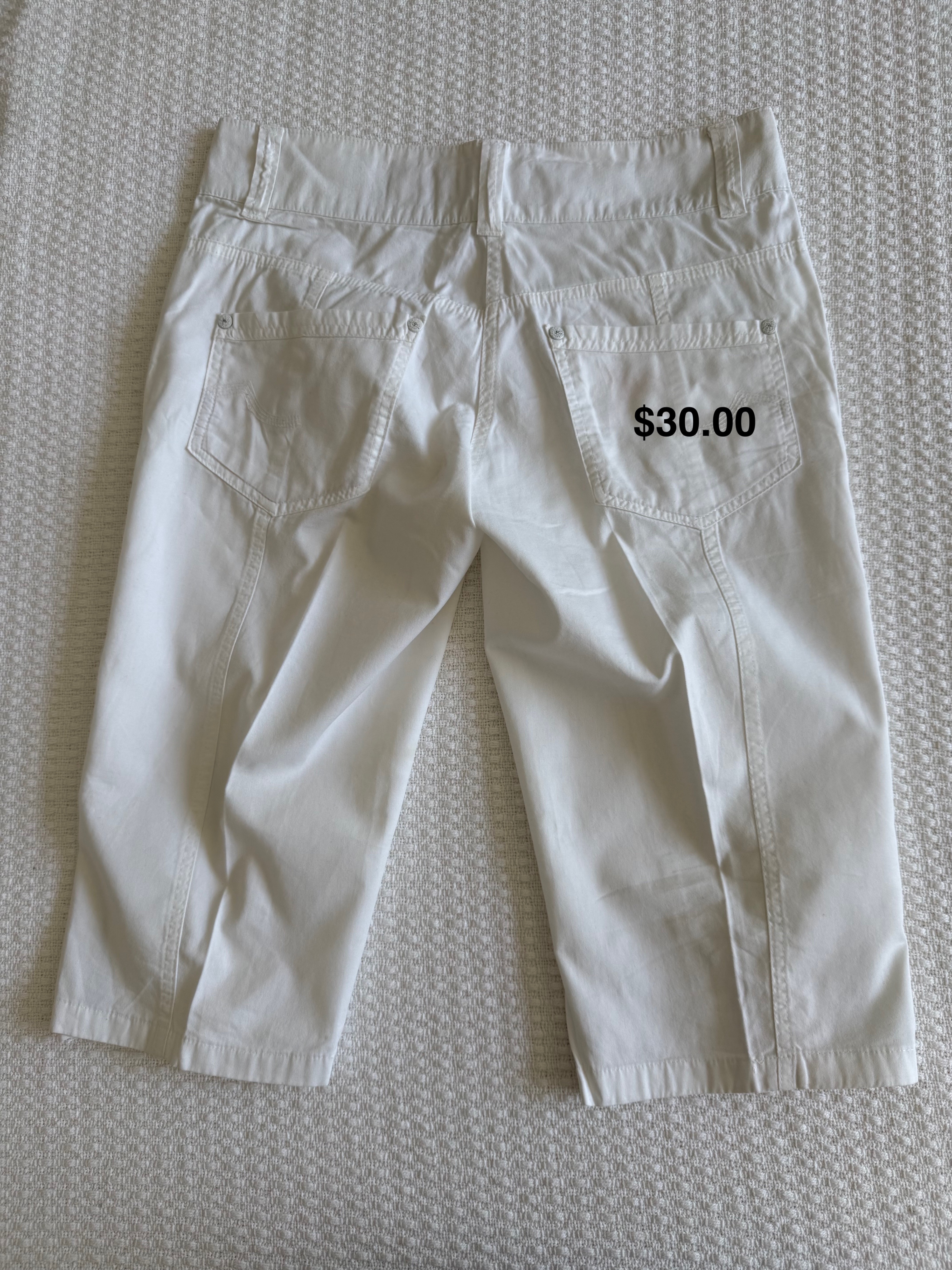 White Capris - photo 2